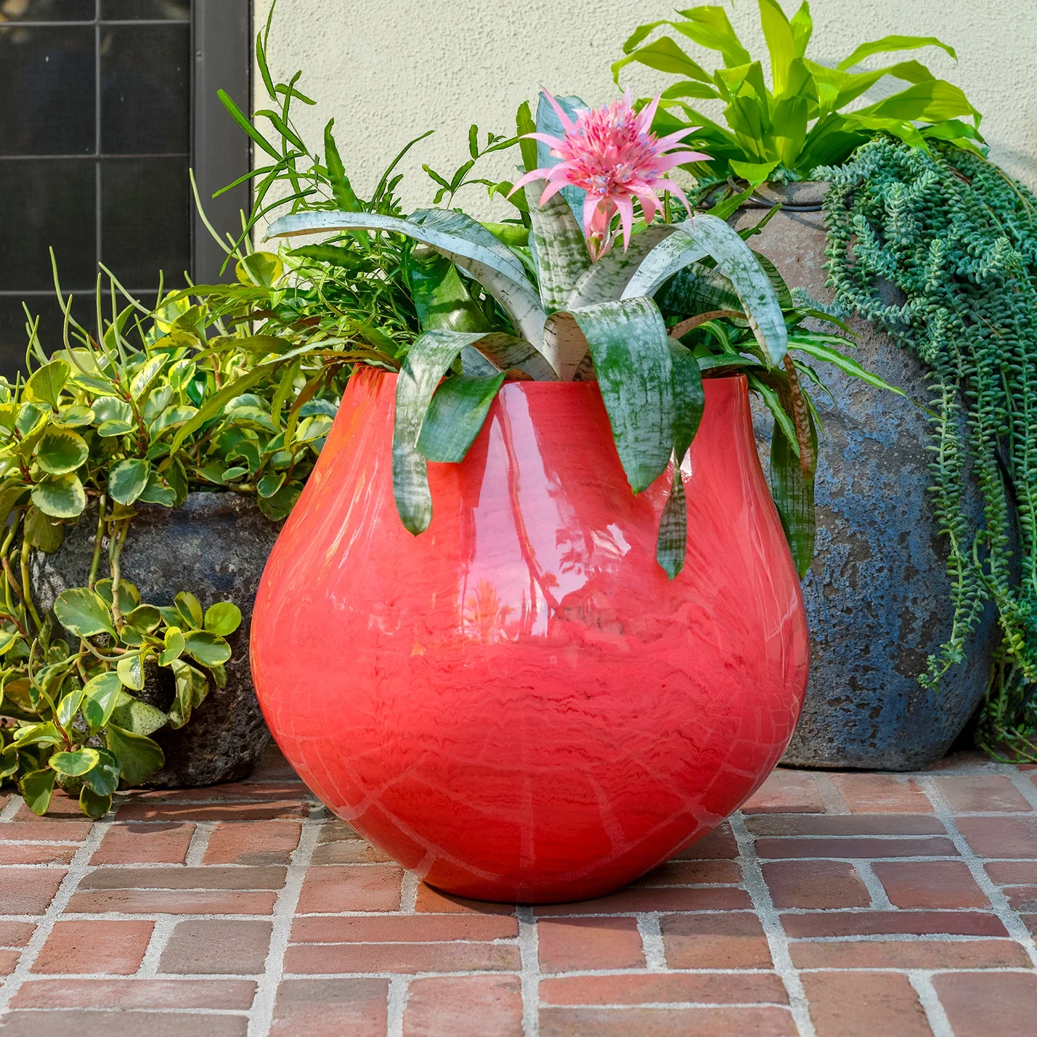 Abria Outdoor Planter - Image 25
