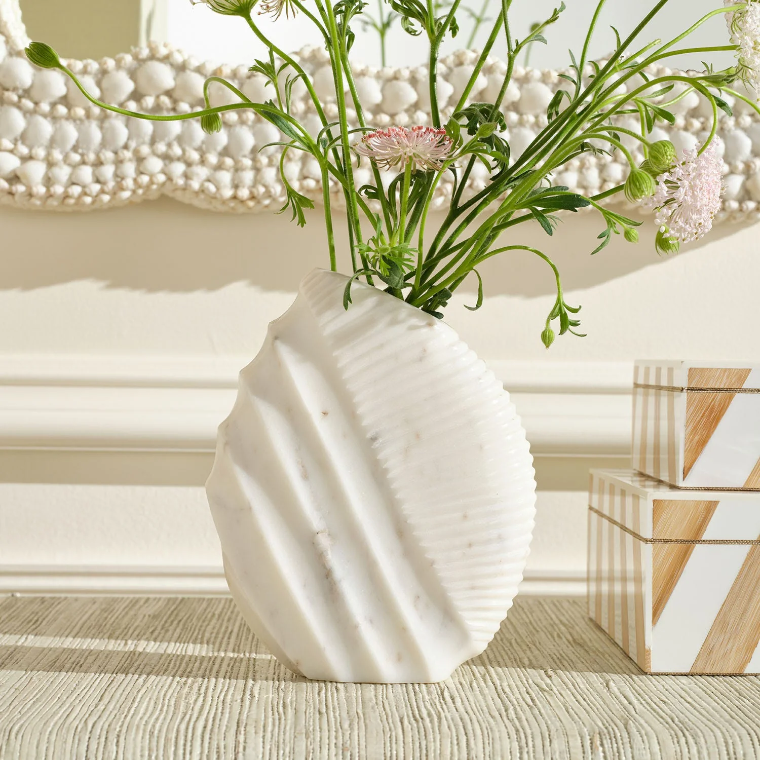 Alomar Elegant Marble Vase - Set of 2 - Image 2