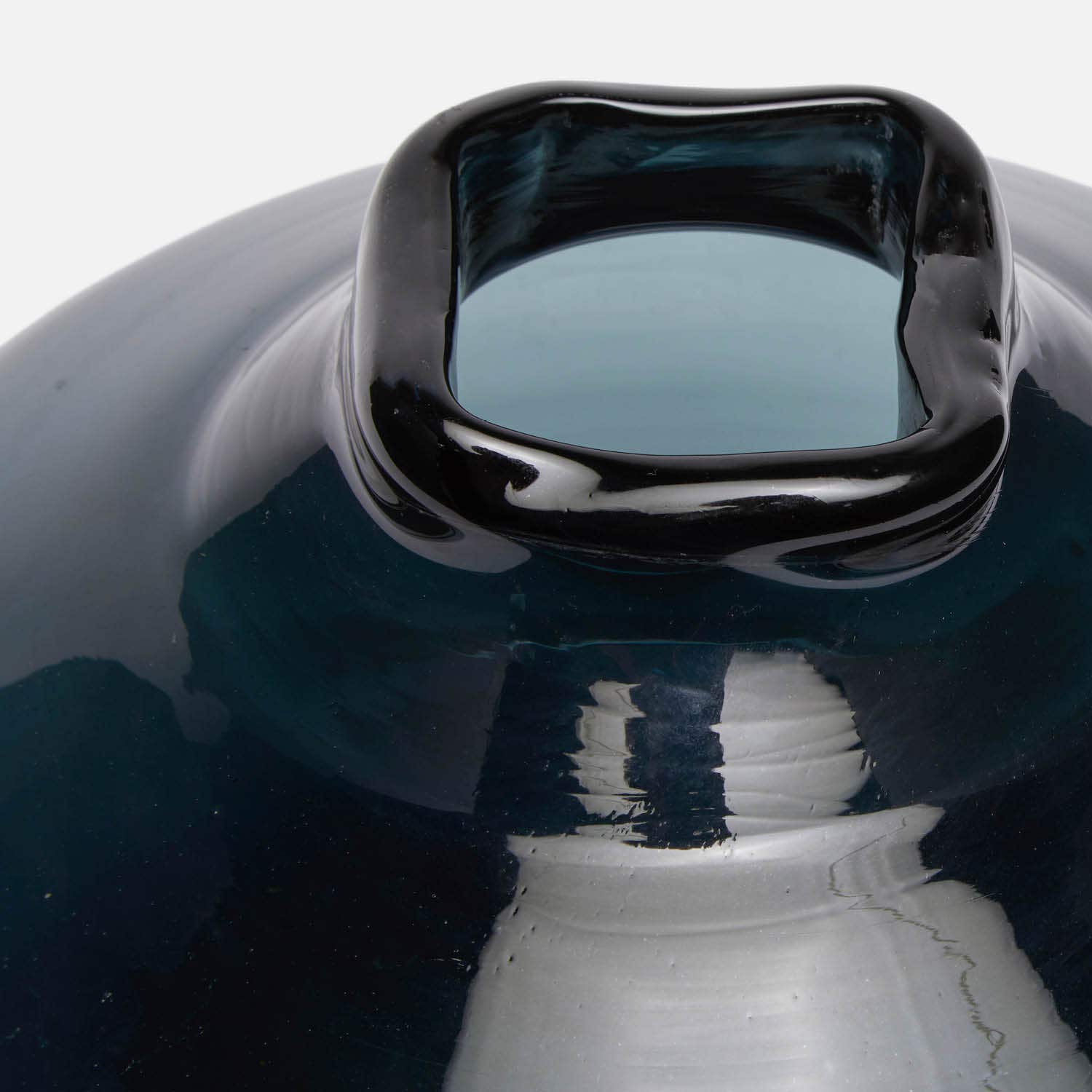 Andrek Midnight Resin Vessel - Set of 2 - Image 5