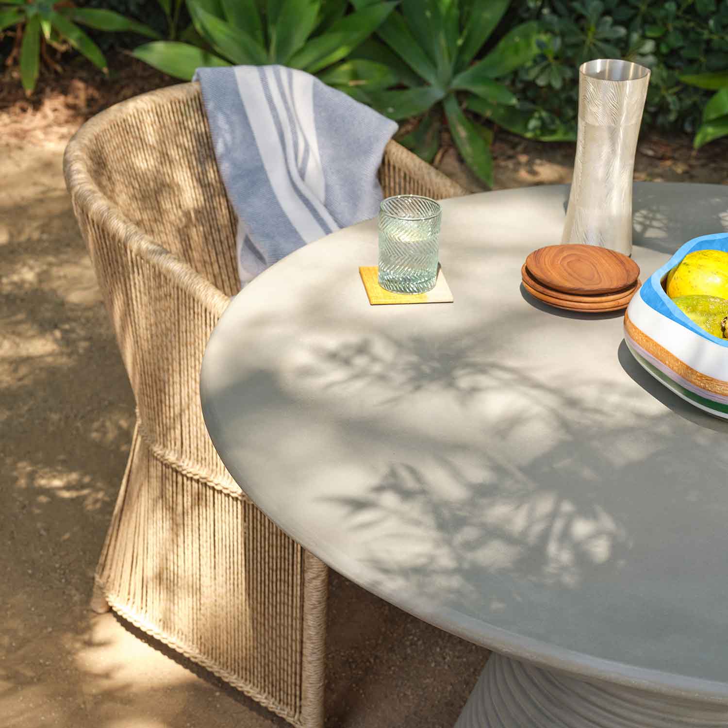 Arley Dining Table - Image 4
