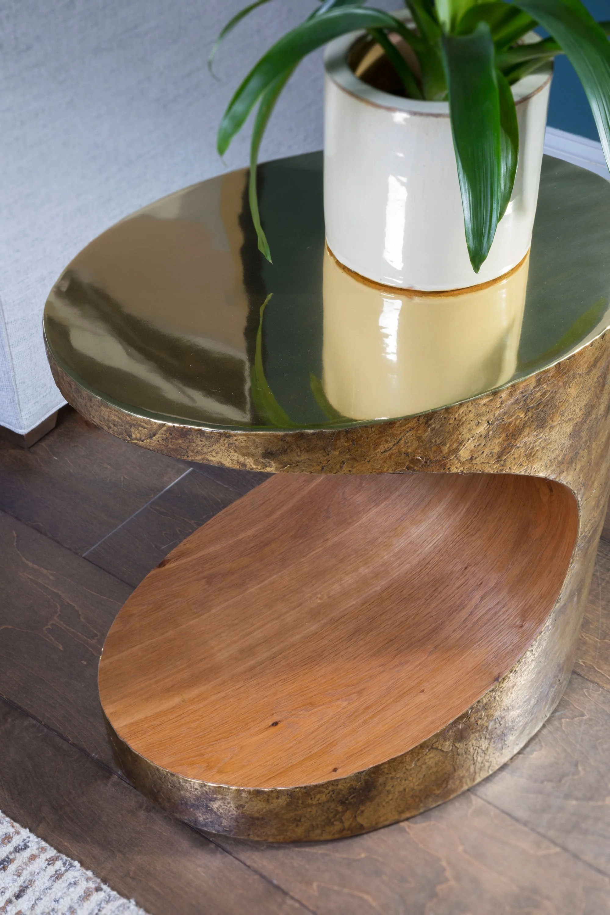 Artistica Home Thornton Oval Side Table - Image 3