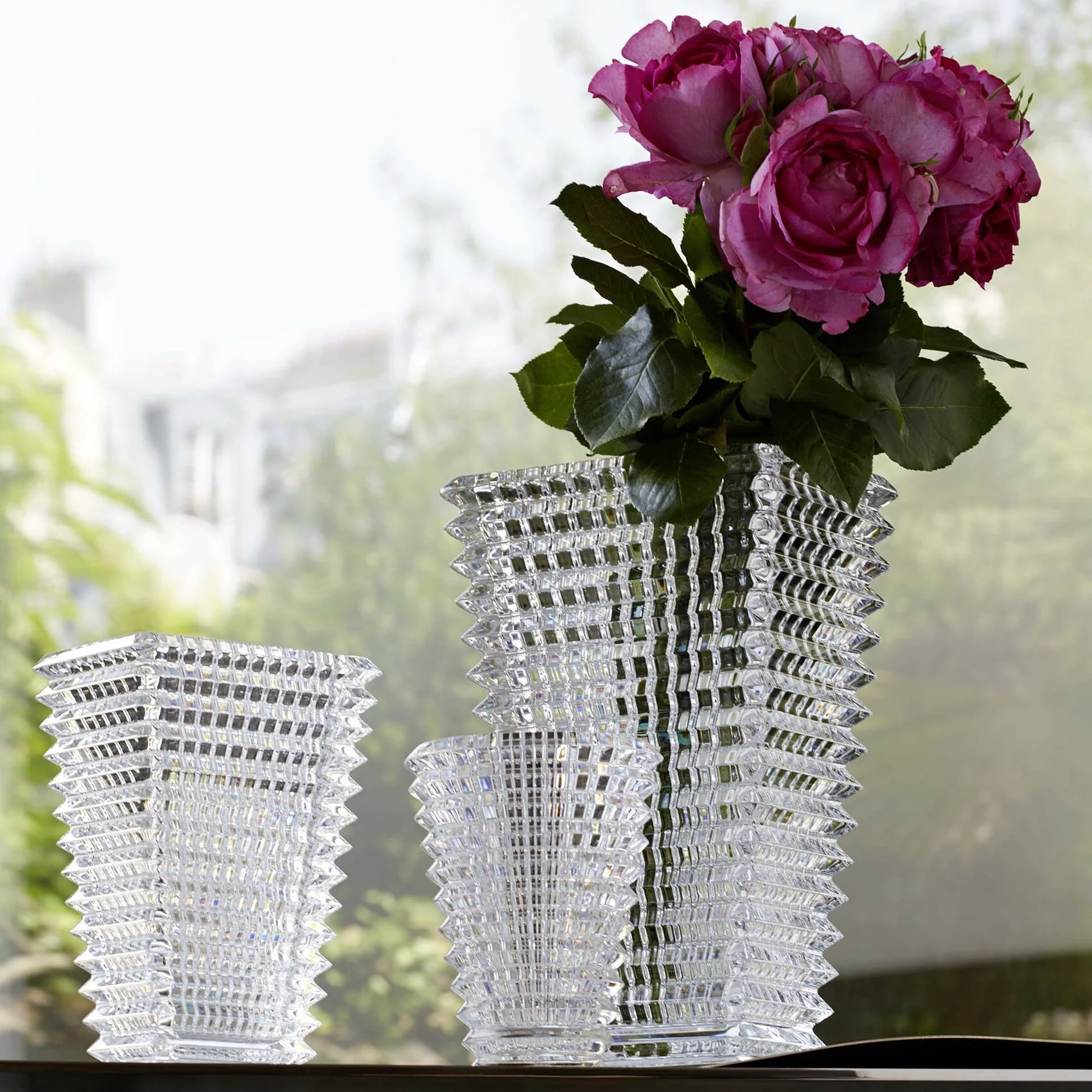 Baccarat Eye Vase Rectangular - Image 7