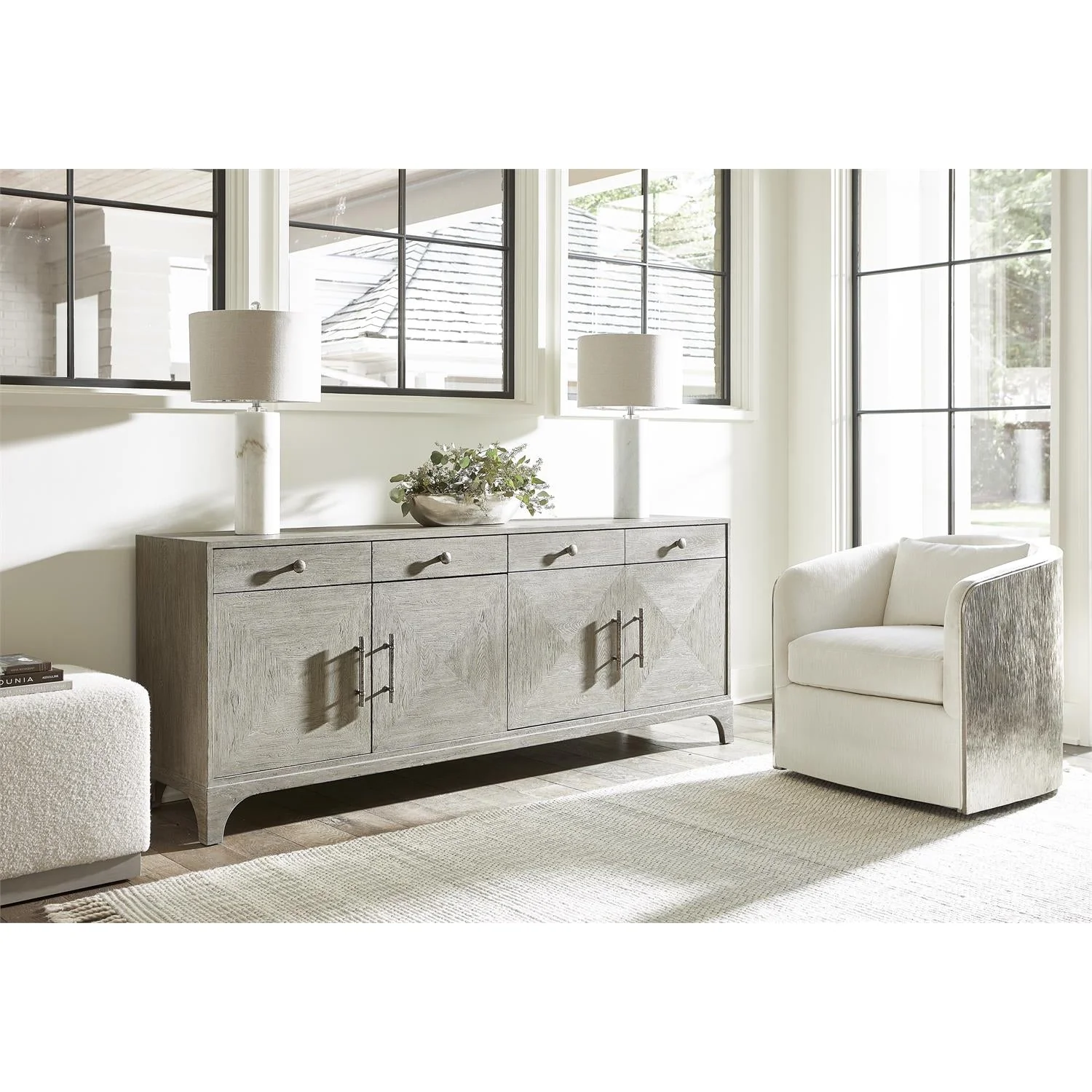 Bernhardt Albion Entertainment Credenza Y10 - Image 2