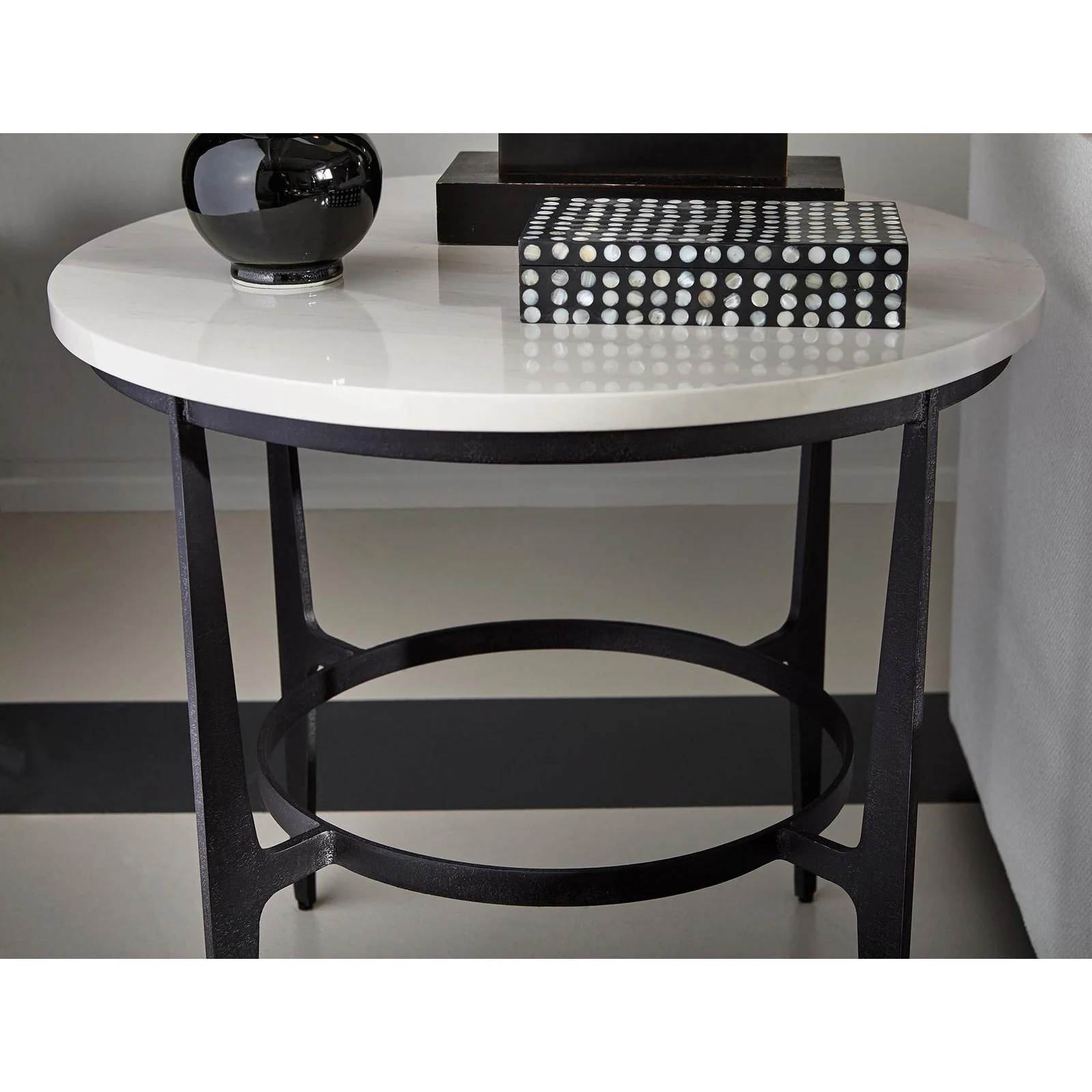 Bernhardt Avondale Round Metal End Table Y10 - Image 3