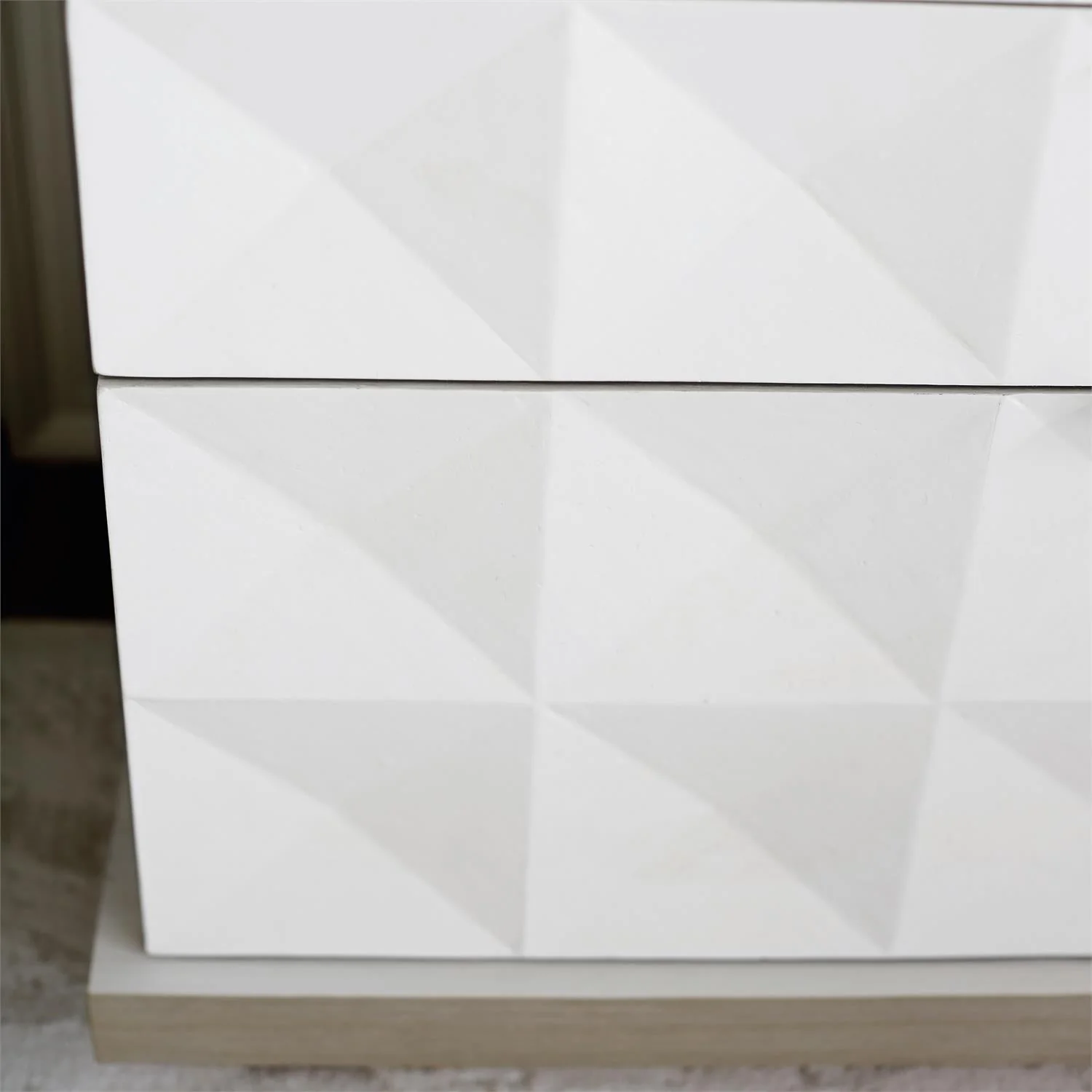 Bernhardt Axiom Nightstand 236 Y35 - Image 13