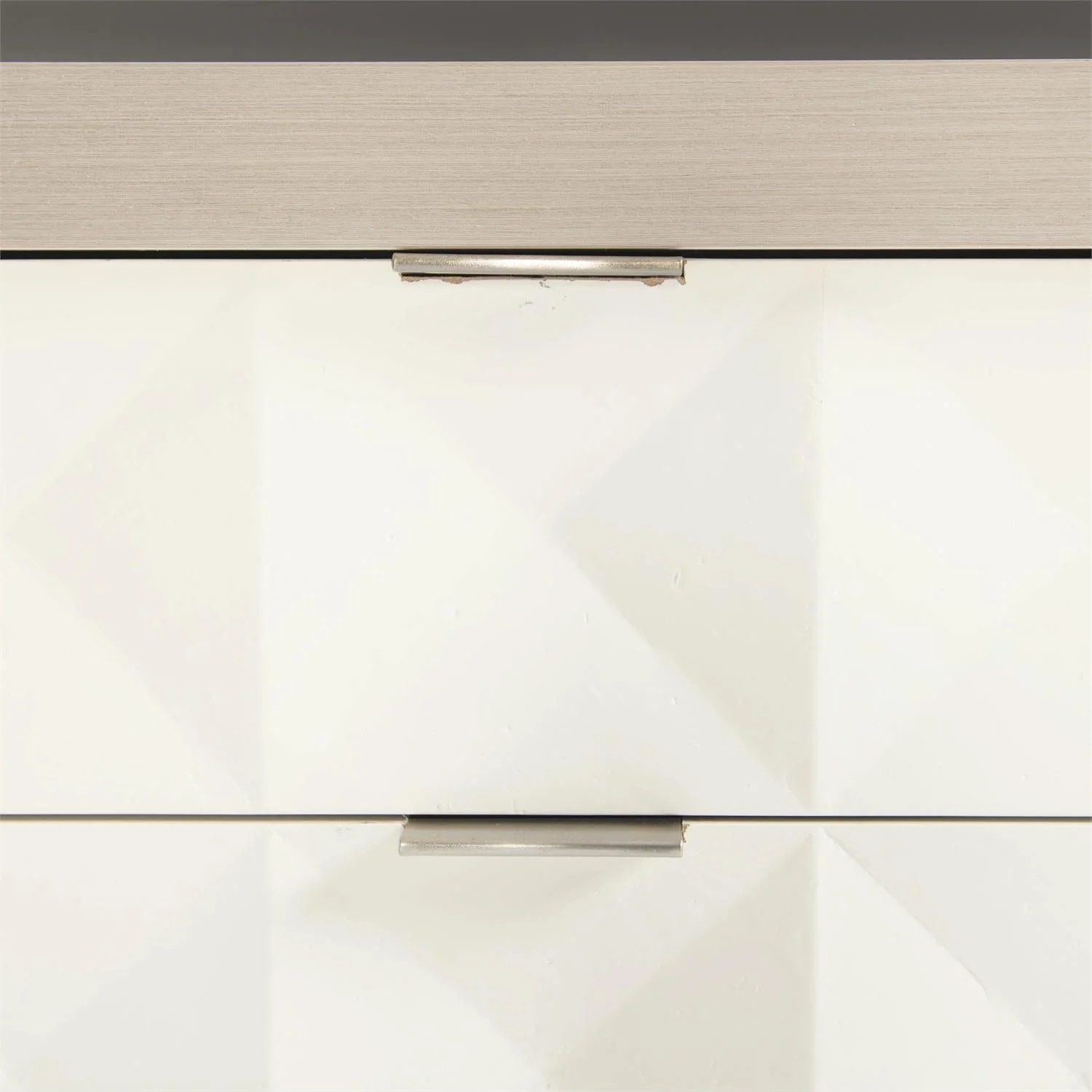 Bernhardt Axiom Nightstand 236 Y35 - Image 15