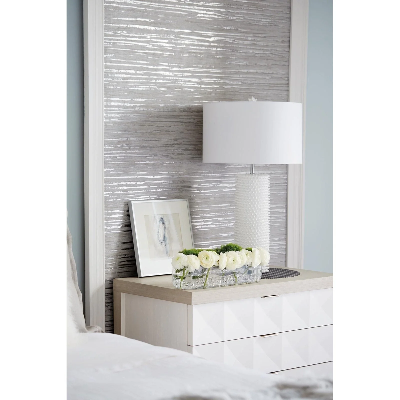 Bernhardt Axiom Nightstand 236 Y35 - Image 8