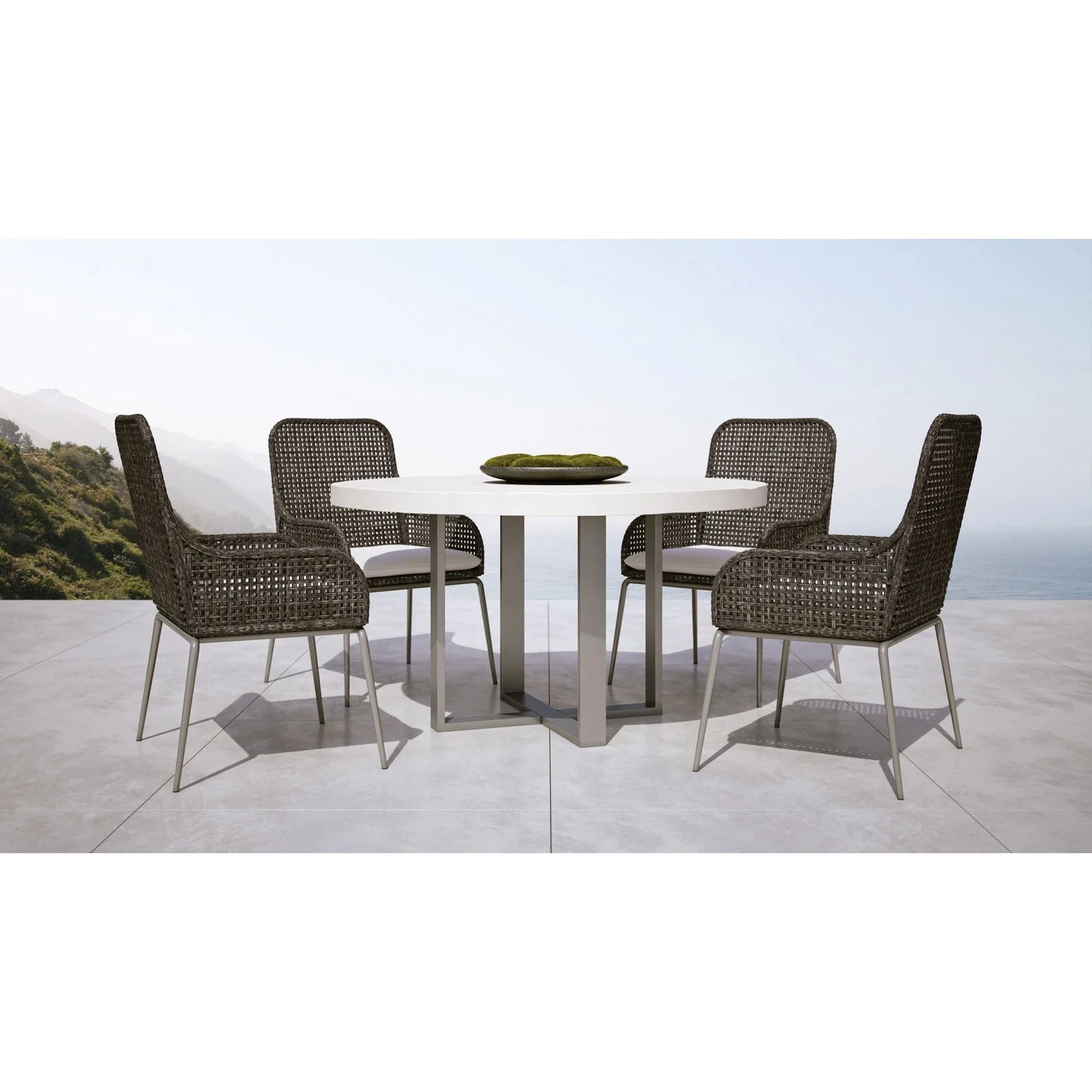 Bernhardt Exteriors Del Mar Round Dining Table Y25 - Image 2