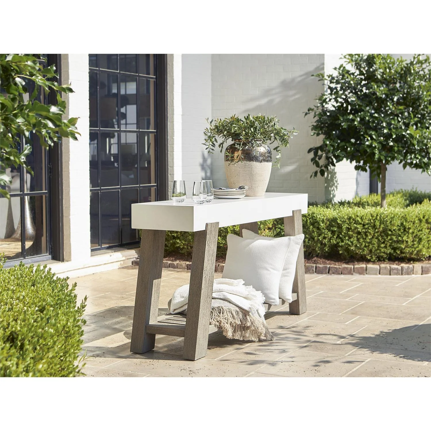Bernhardt Exteriors Estel Console Table Y10 - Image 2