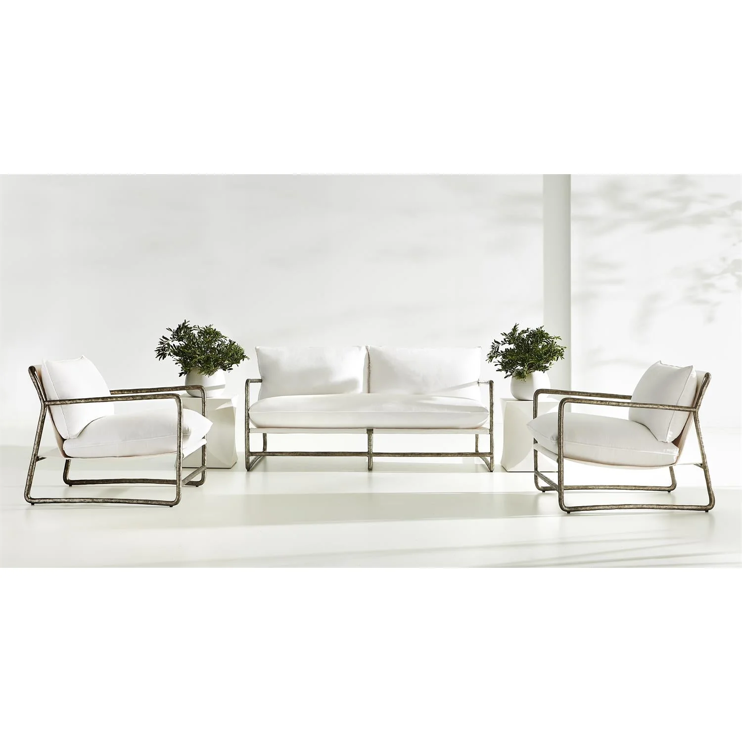 Bernhardt Exteriors Millim Bunching Table Y35 - Image 4
