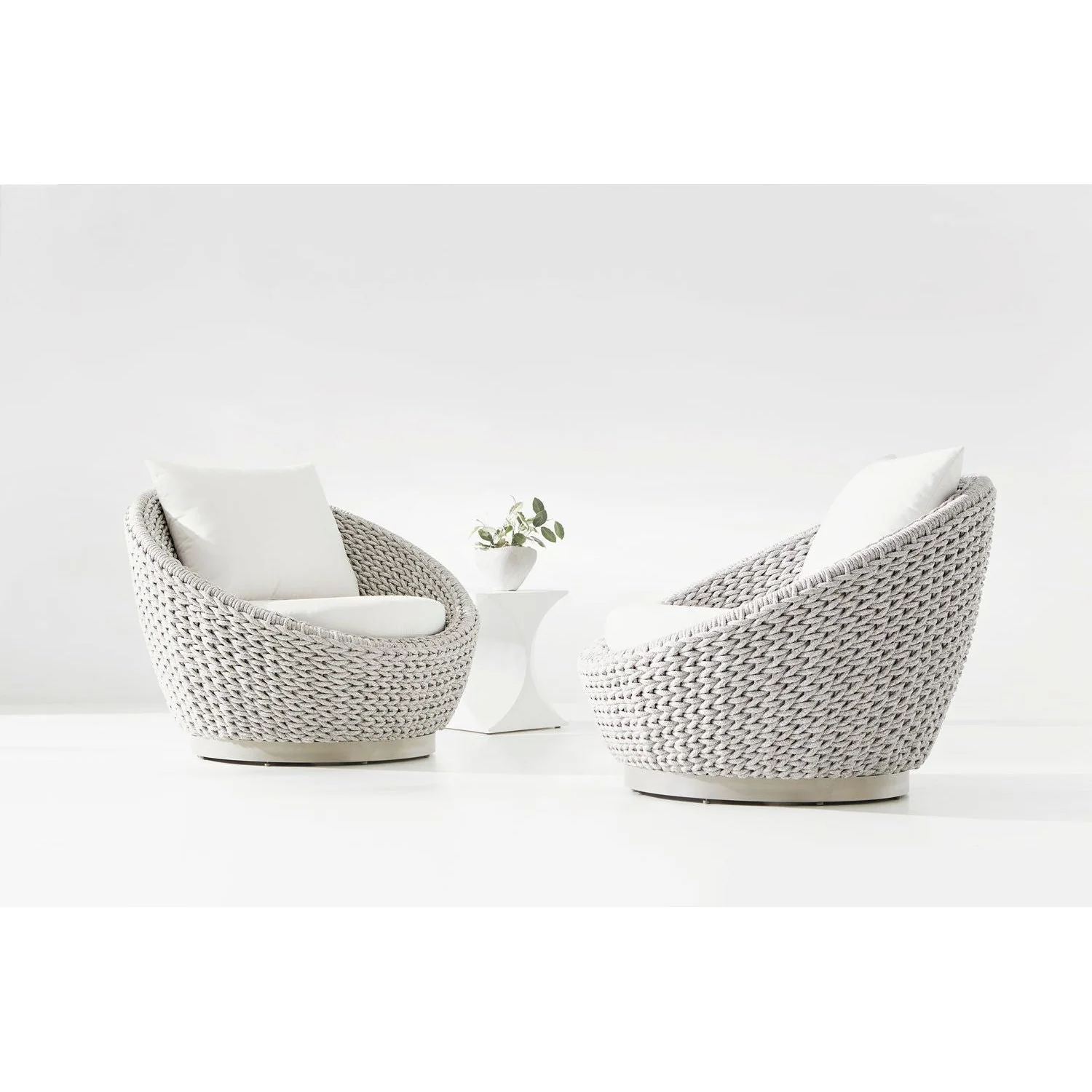 Bernhardt Exteriors Millim Bunching Table Y35 - Image 7