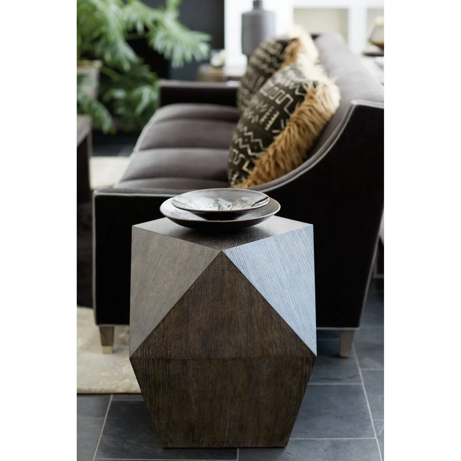 Bernhardt Linea End Table 111B Y25 - Image 2