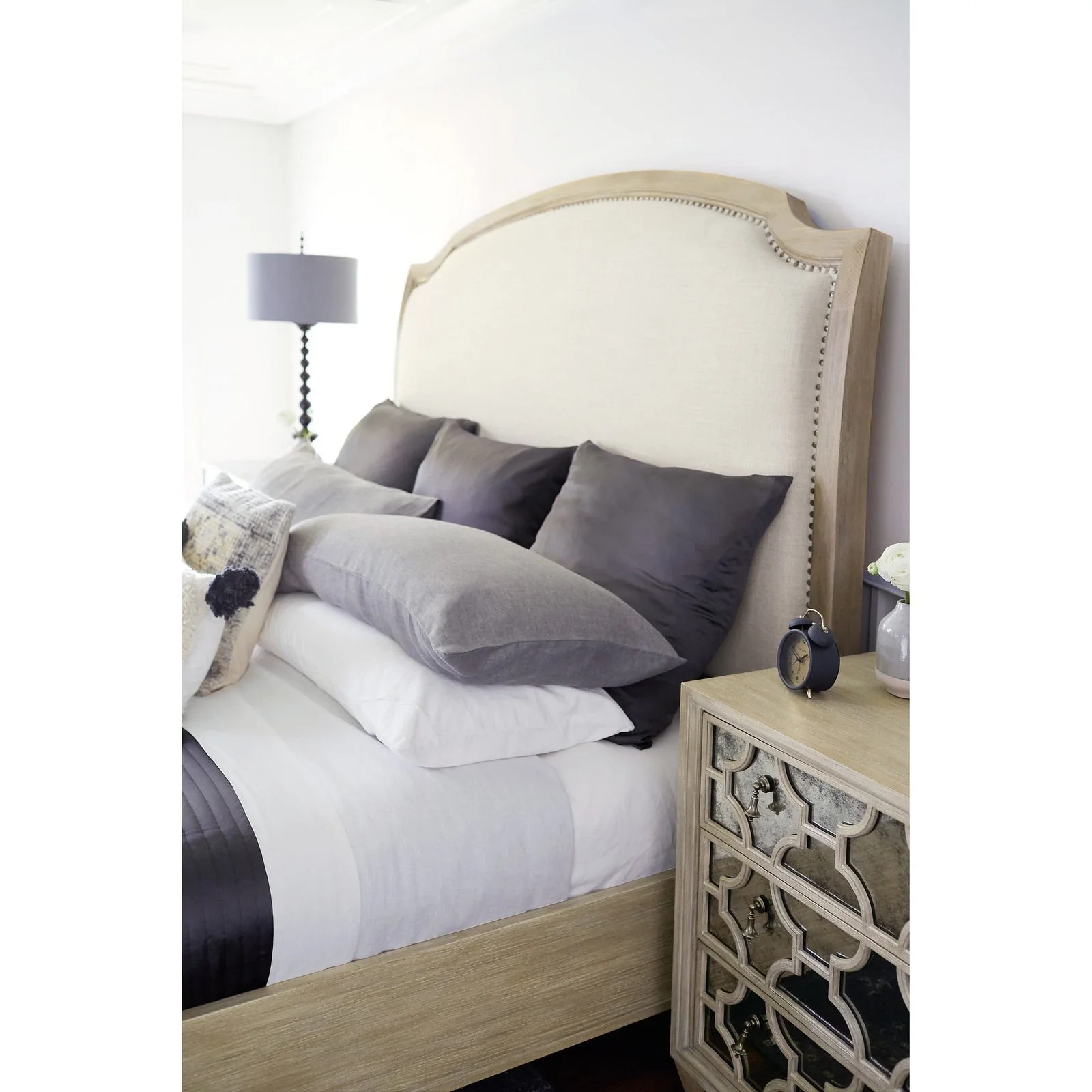 Bernhardt Santa Barbara Upholstered Sleigh Bed - Image 9