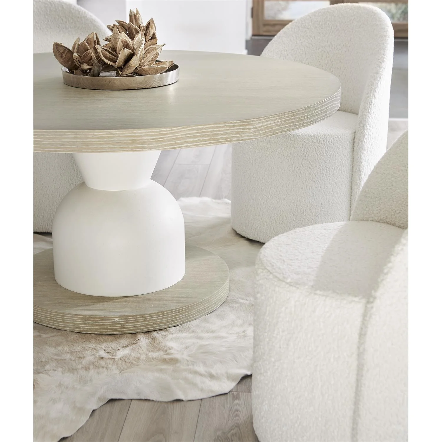 Bernhardt Solaria Round Dining Table Y35 - Image 3