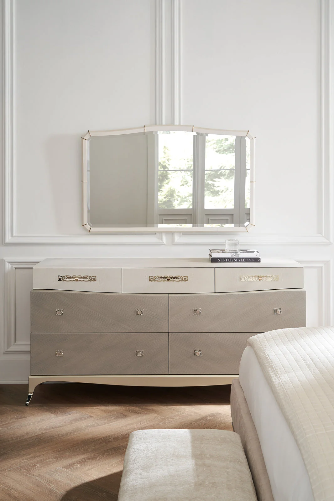 Caracole Classic Aria Mirror INV - Image 2