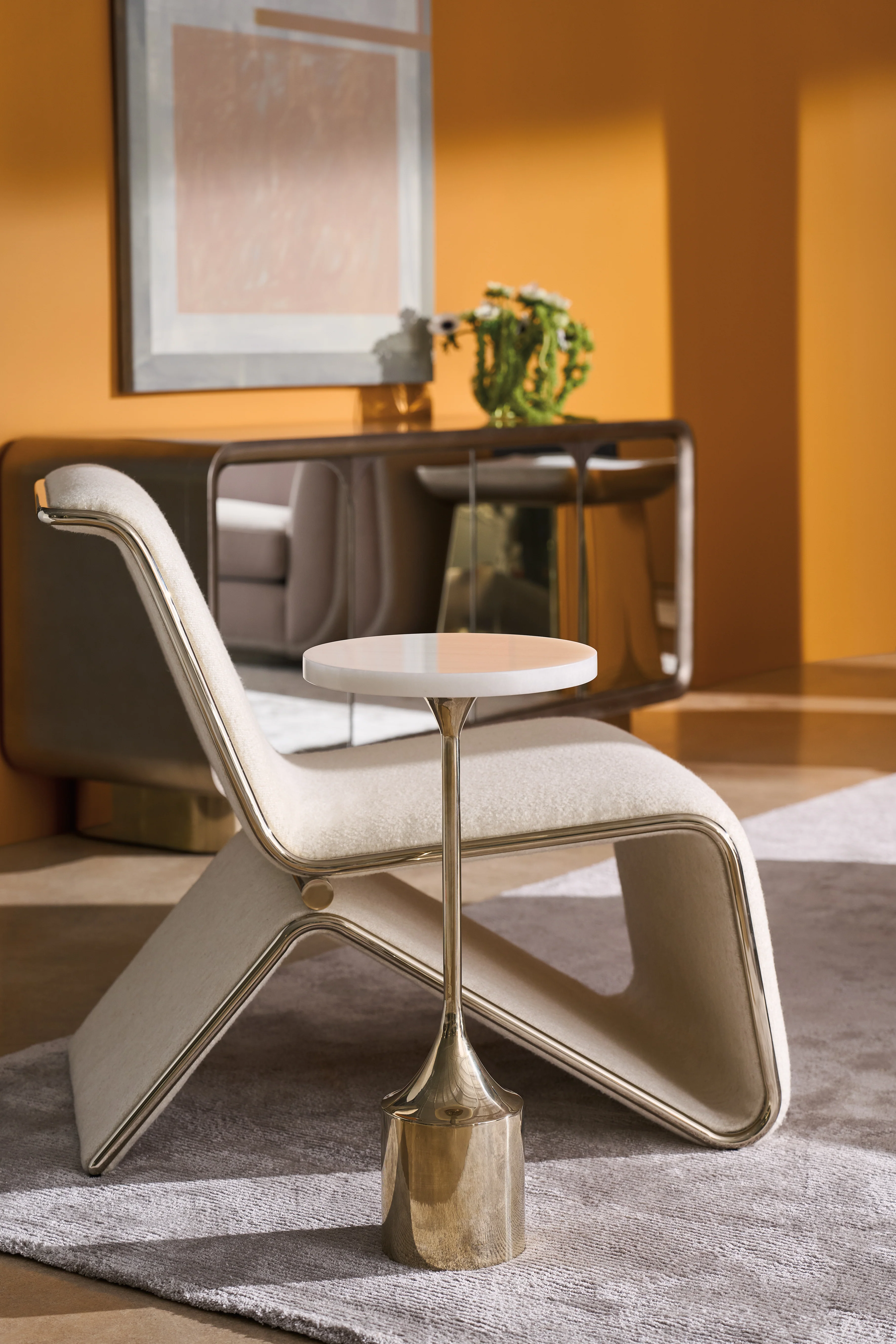 Caracole Classic Beta End Table - Image 3