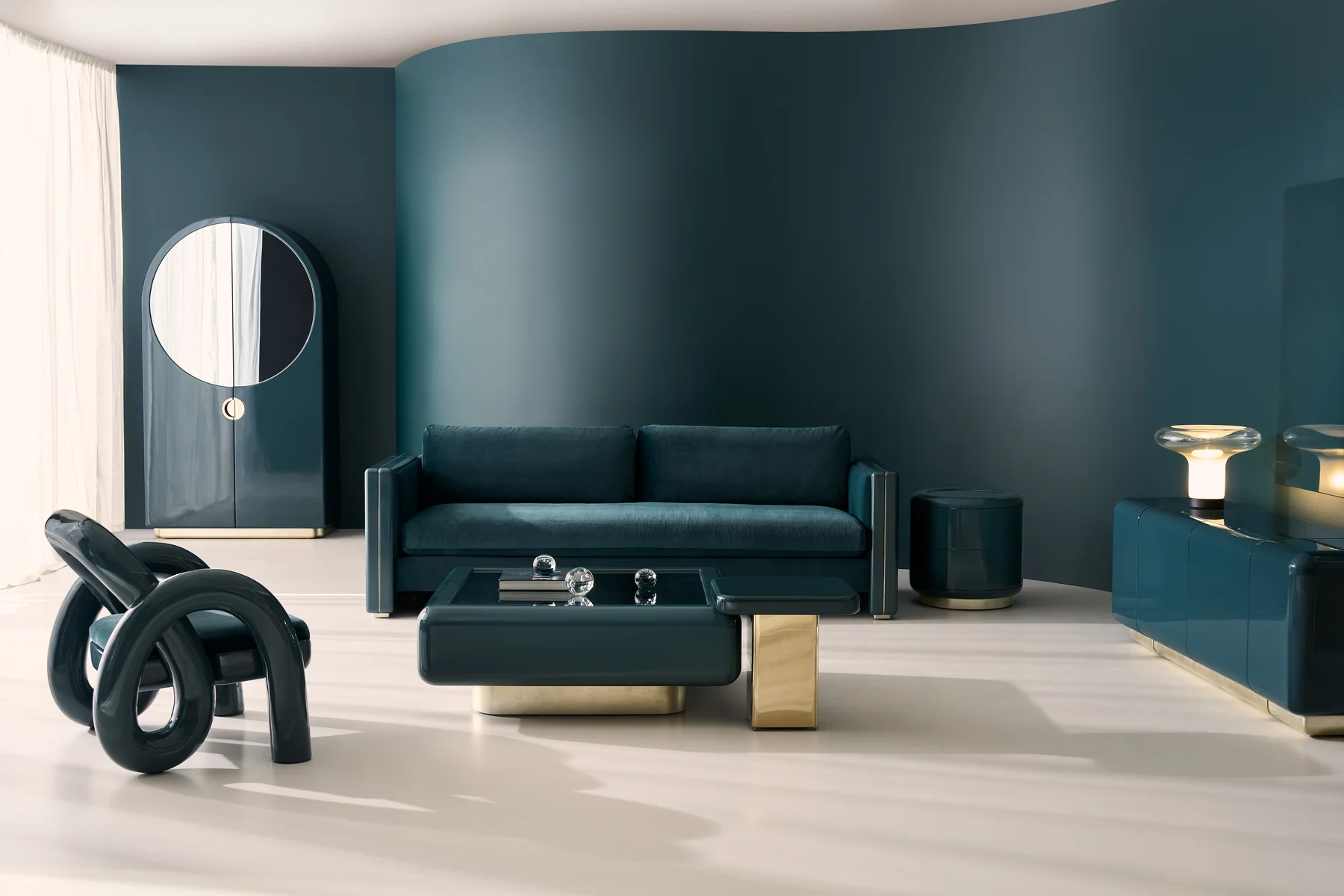 Caracole Classic Gelee Round Accent Table - Image 7