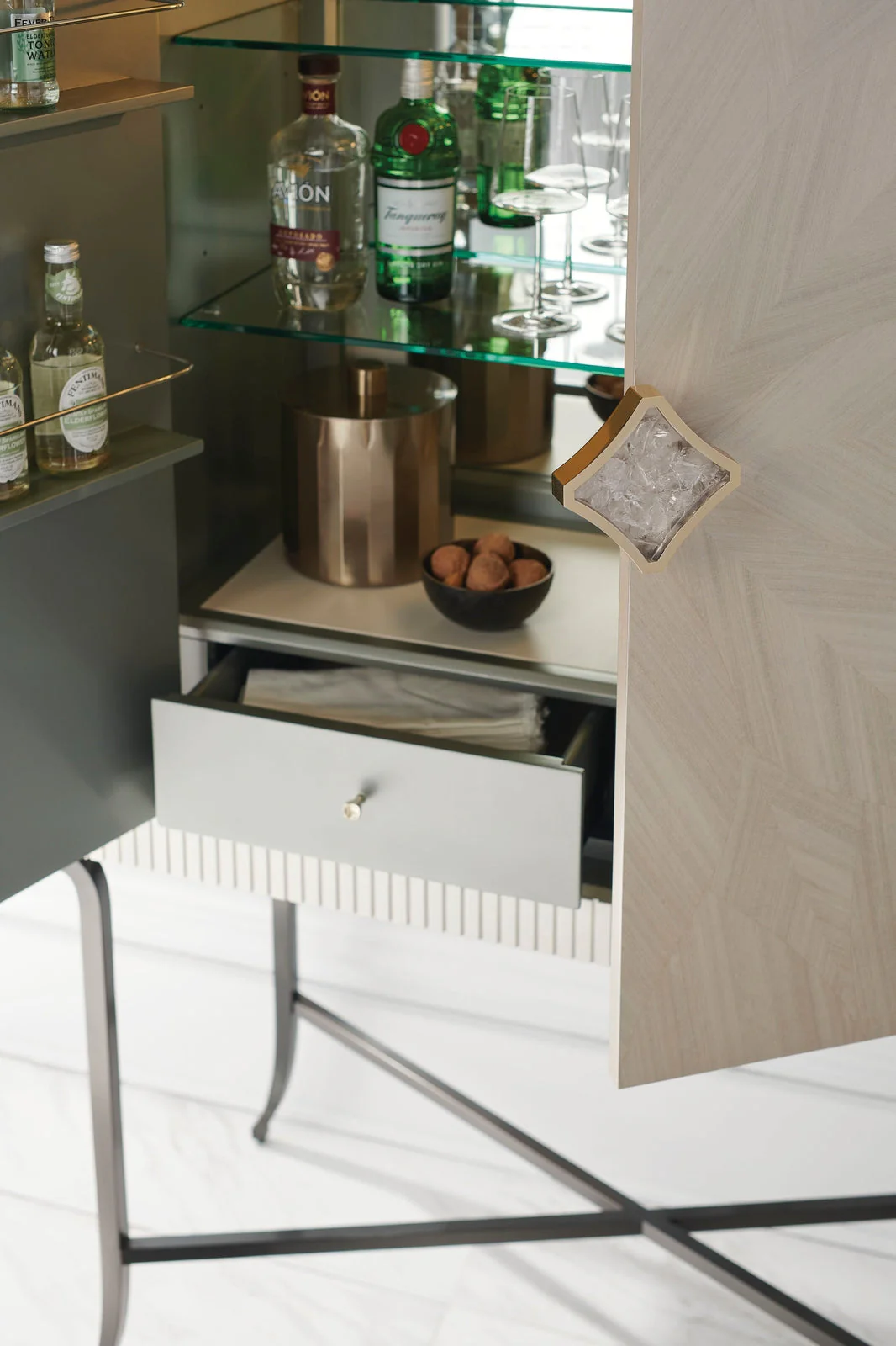 Caracole Classic High Expectations Bar Cabinet - Image 10