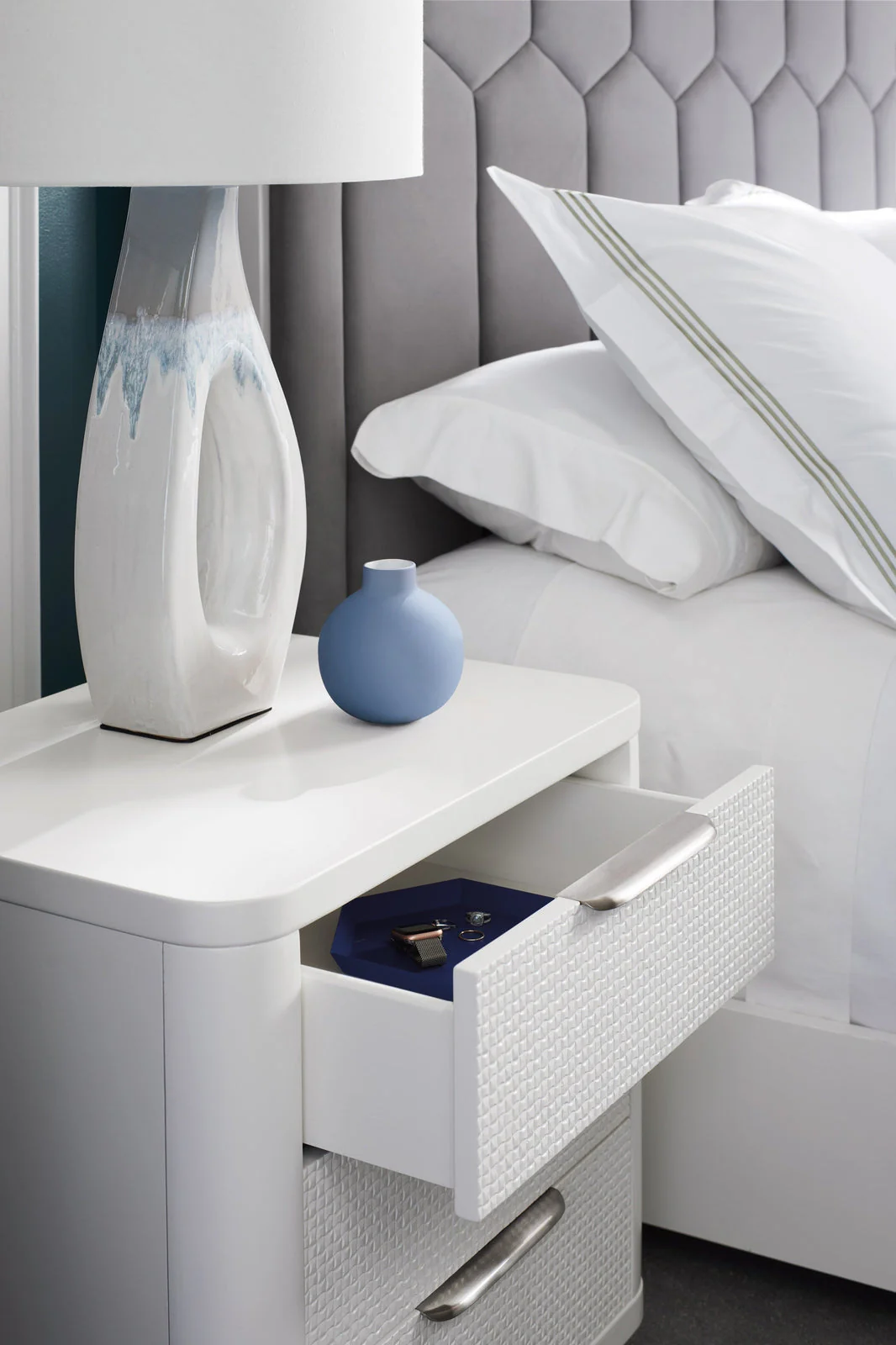 Caracole Classic Honey I'M Home King Bed INV - Image 7