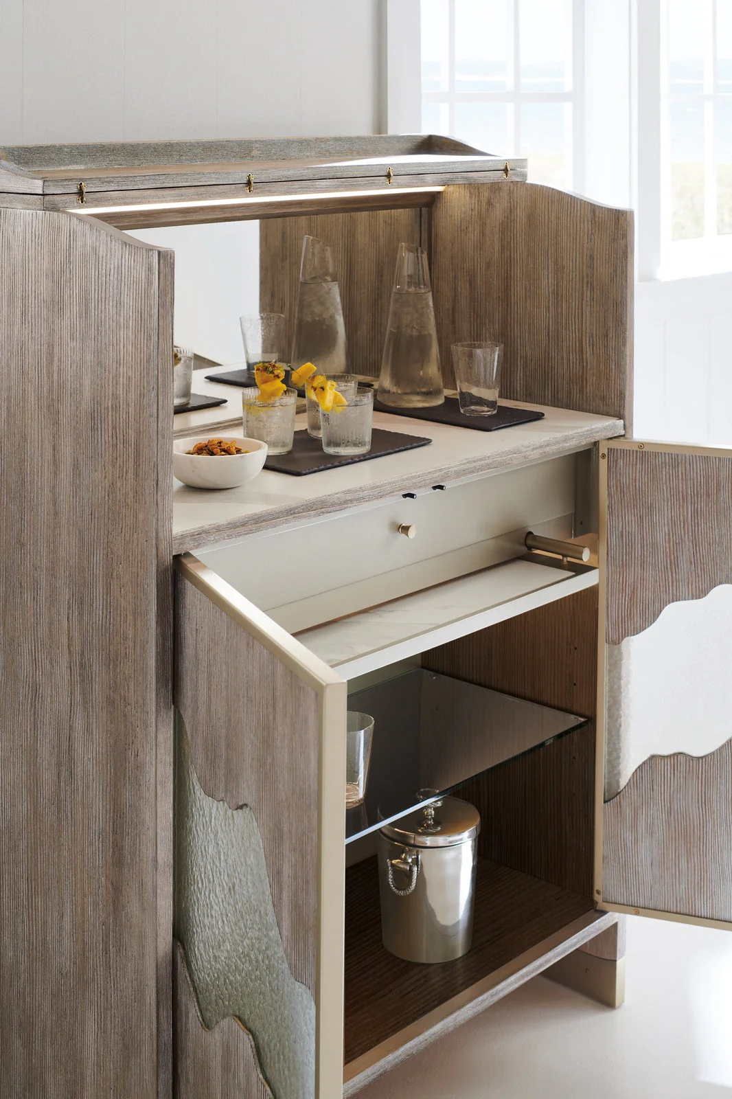 Caracole Classic Keeping The Flow Buffet INV - Image 7