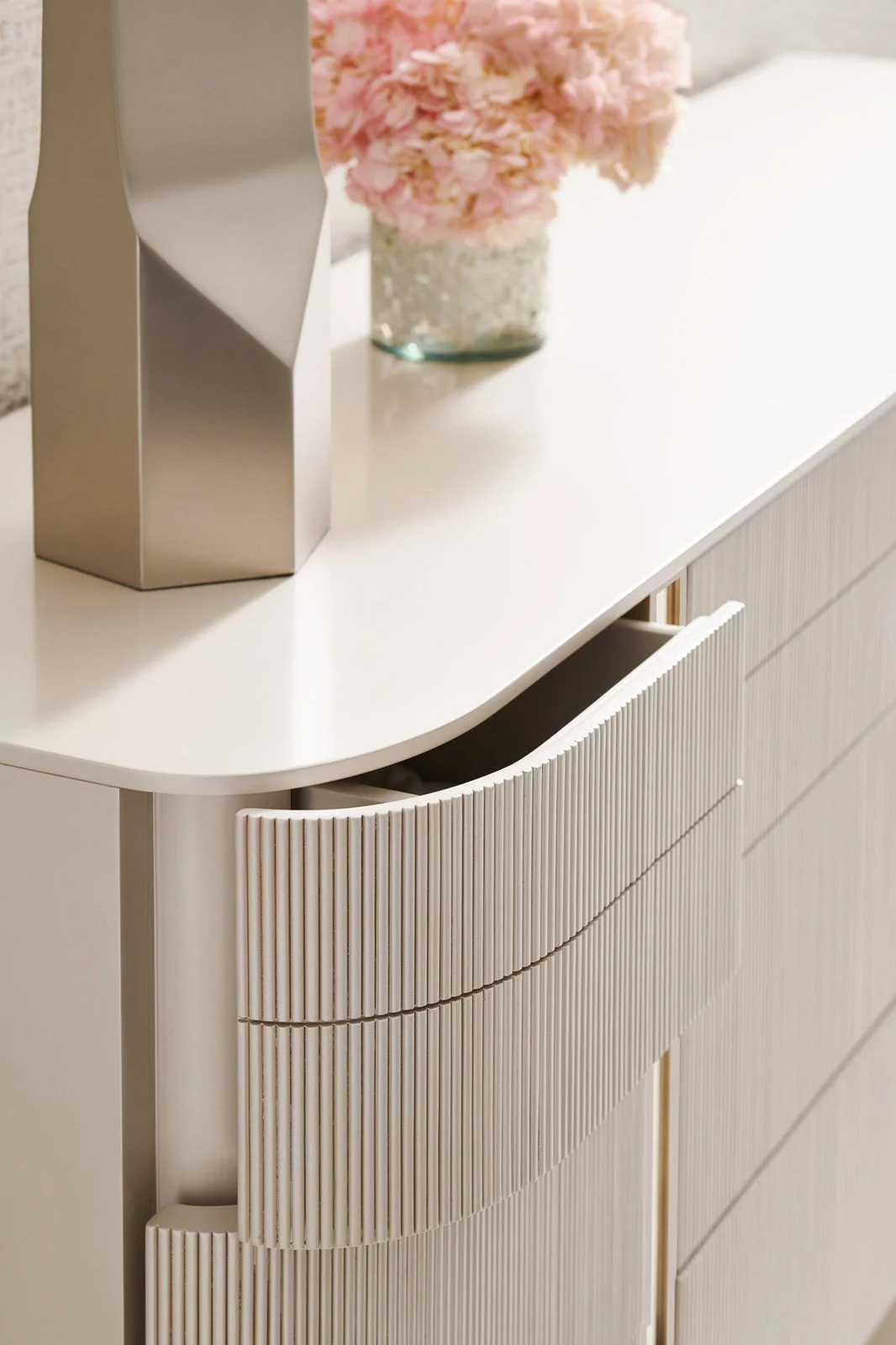 Caracole Classic Love At First Sight Dresser INV - Image 3