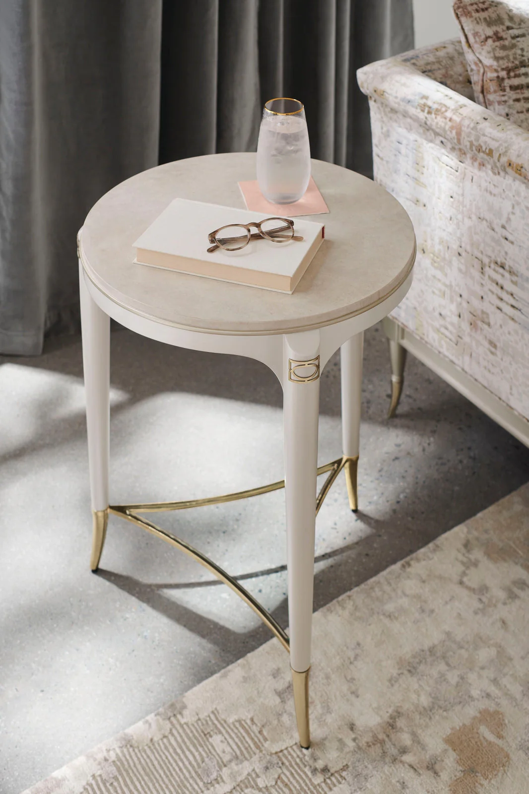 Caracole Classic Matched Up End Table INV - Image 2