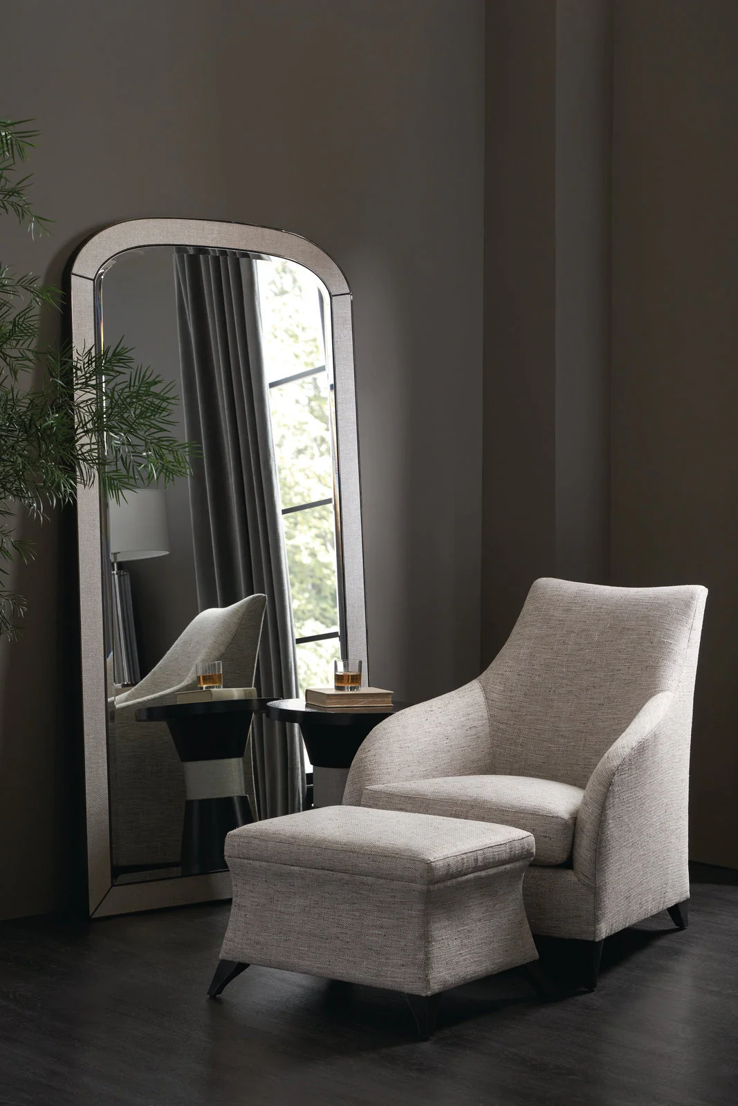 Caracole Classic Periscope End Table - Image 3