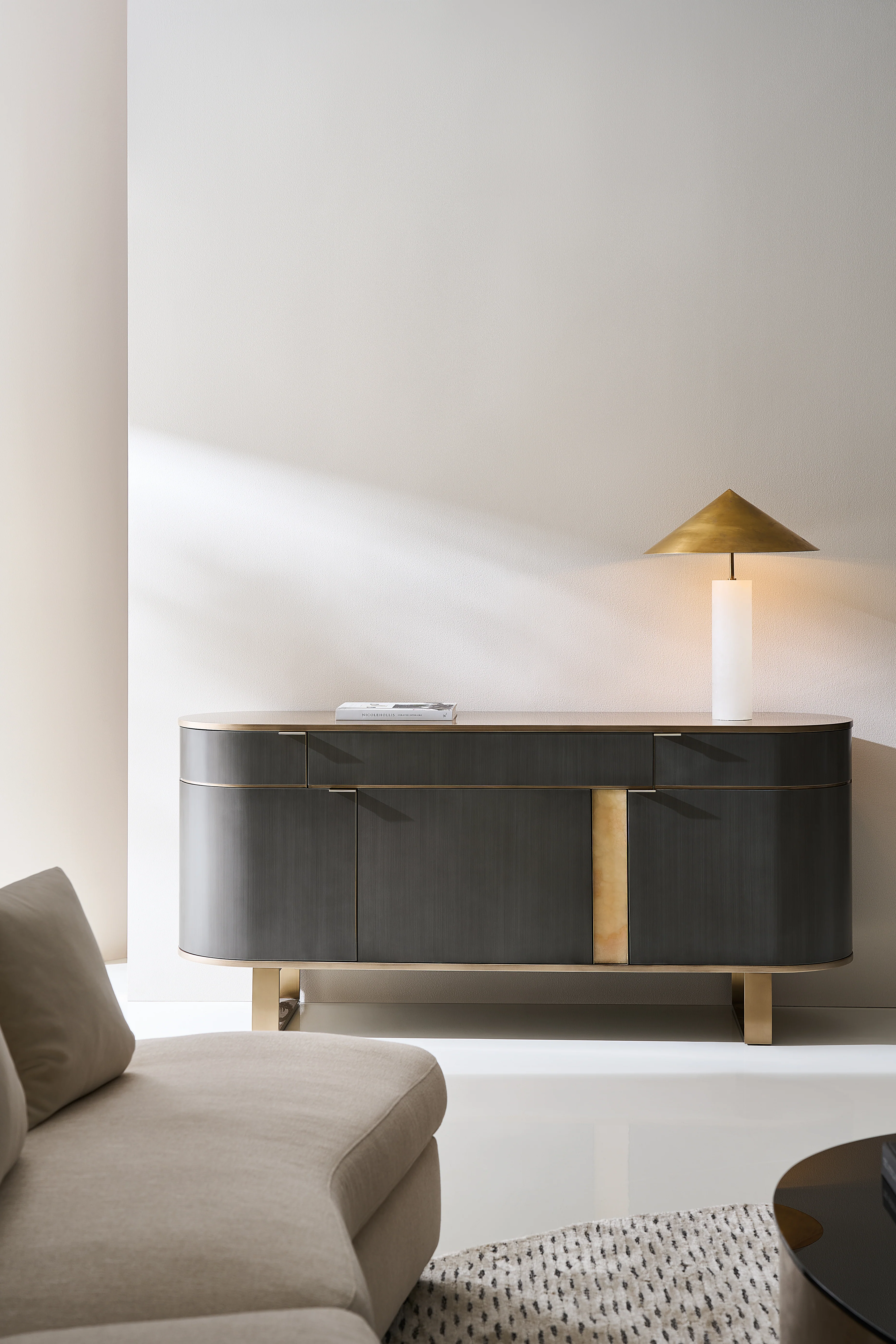 Caracole Classic Piet Sideboard - Image 2