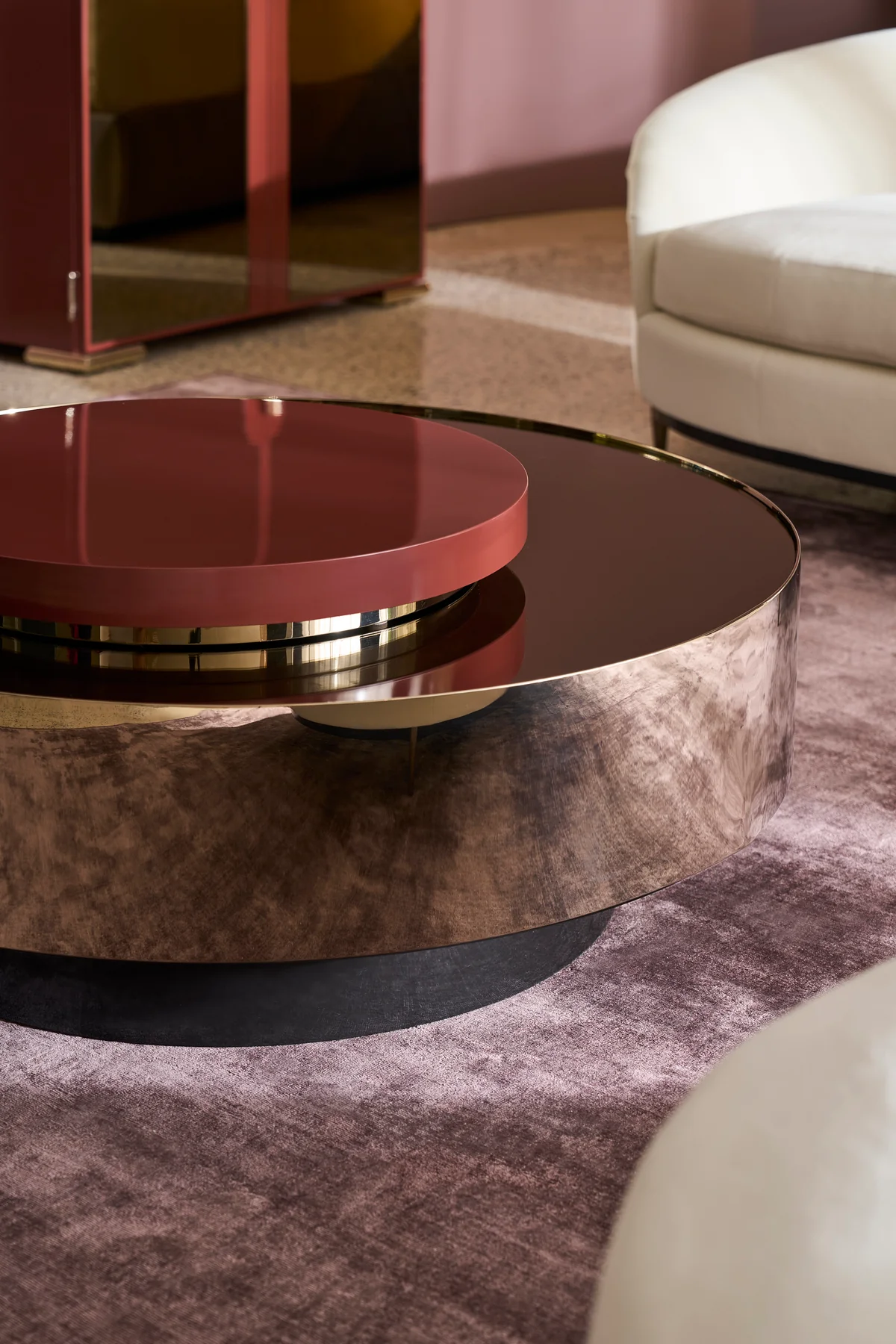 Caracole Classic Radius Cocktail Round Accent Tray - Image 5