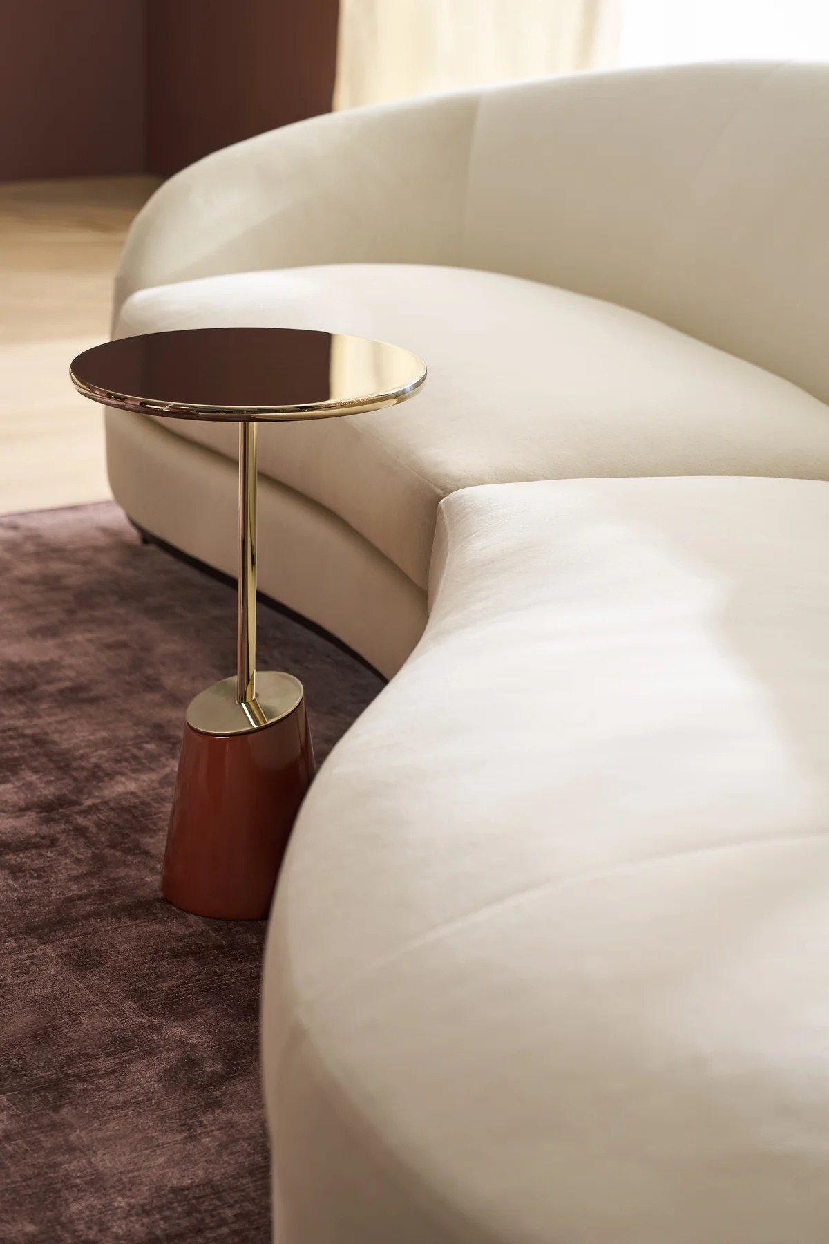 Caracole Classic Rossetta Accent Table - Image 3