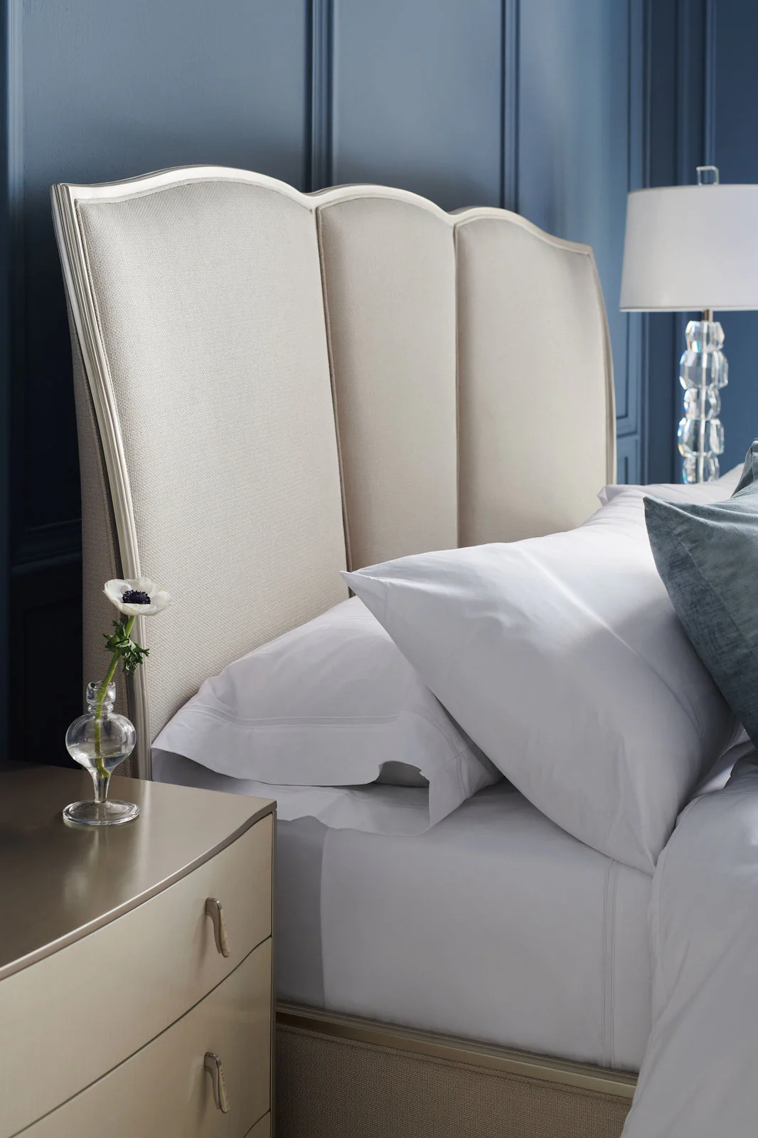Caracole Classic Un-Deux-Trois Bed - King - Image 6