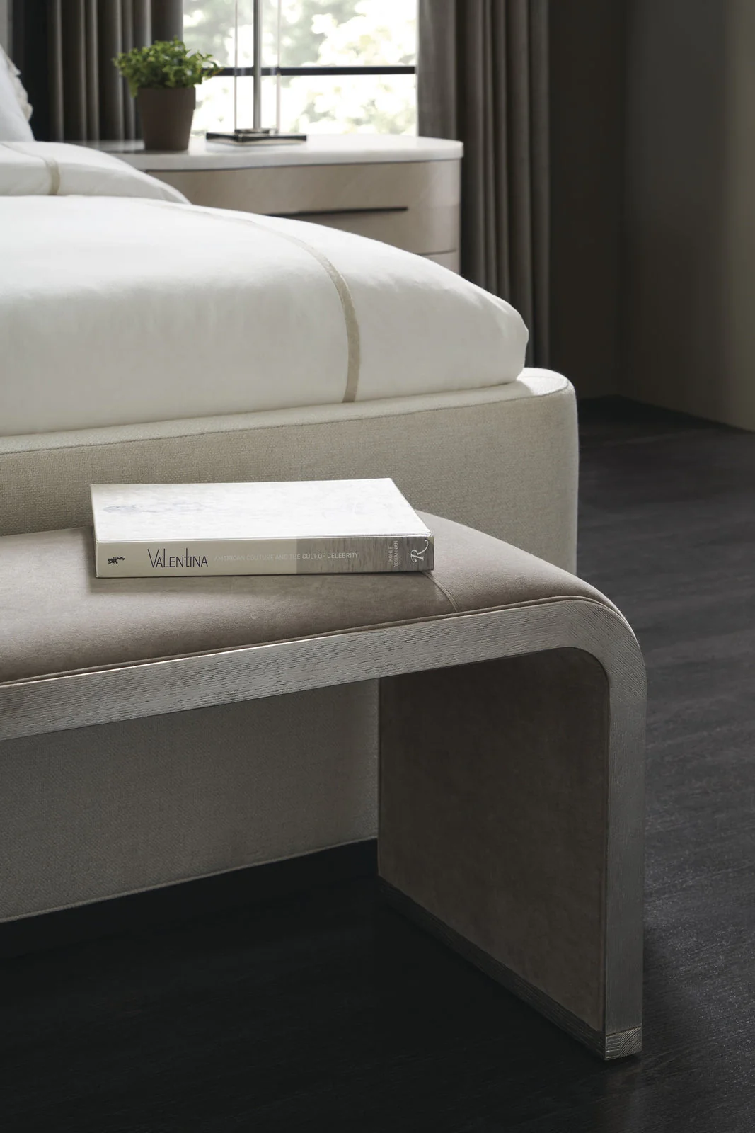 Caracole Classic Wanderlust Bed - Image 6