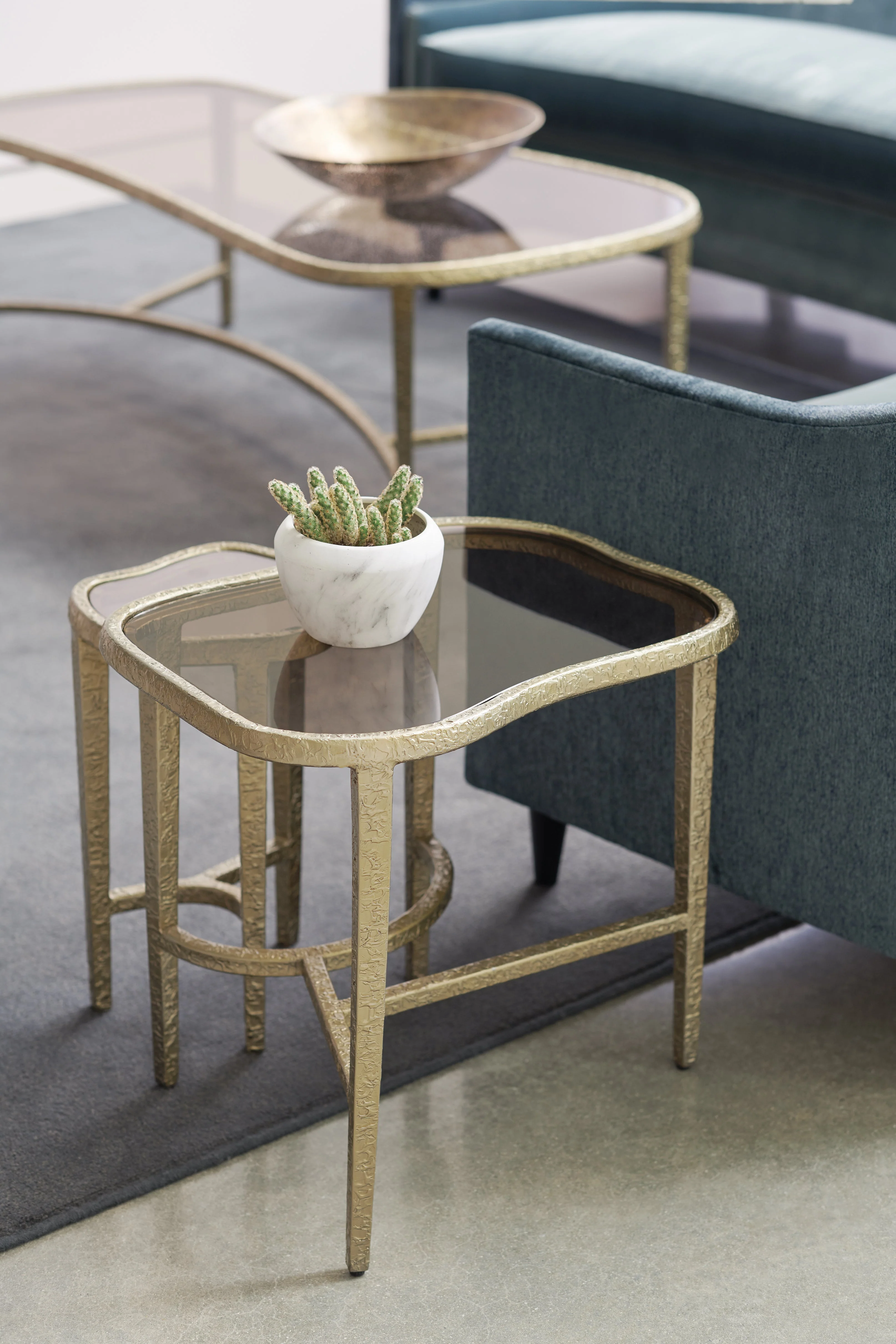 Caracole Edge Occasional Contour End Table Floor Sample - Image 2