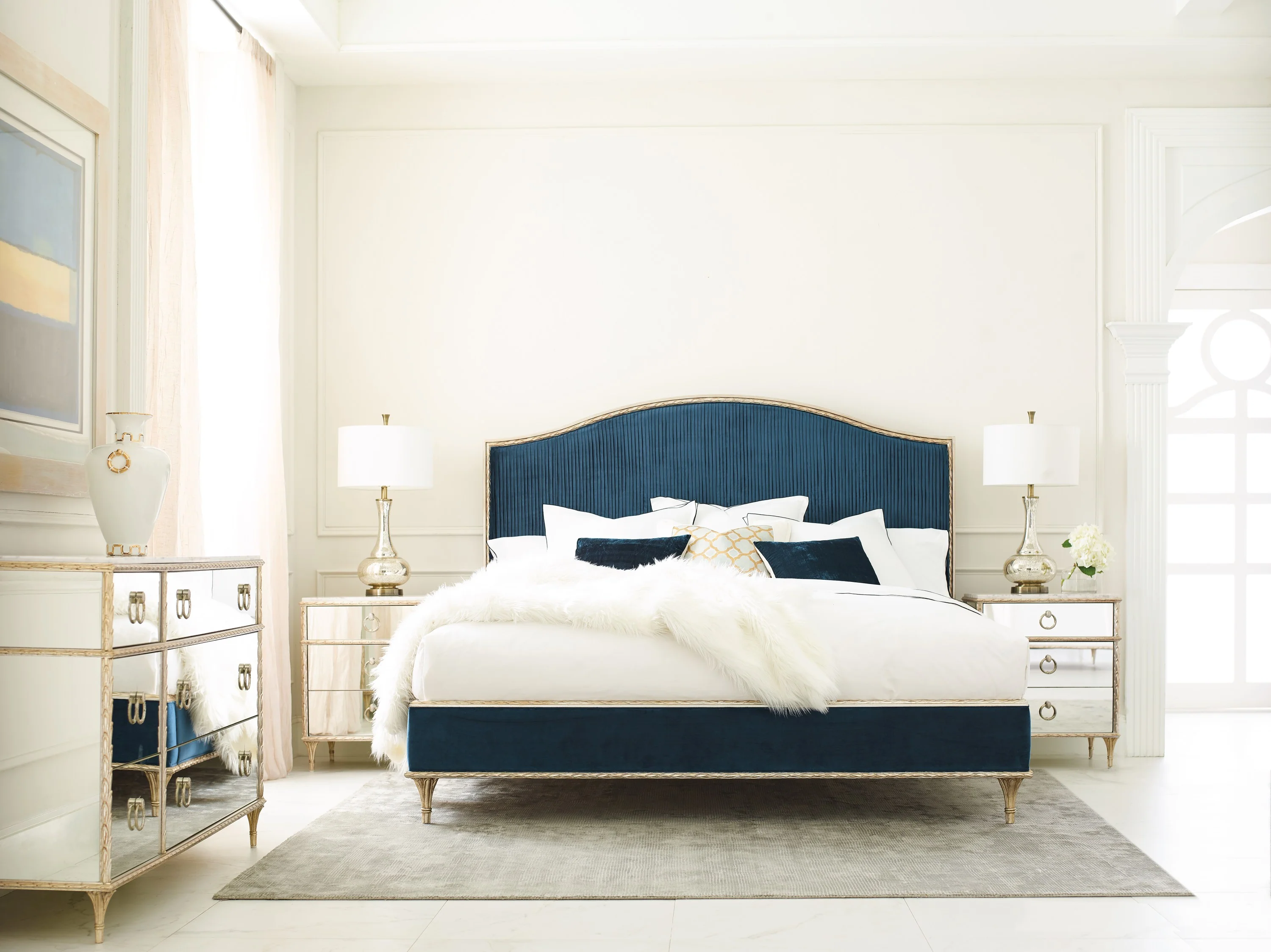 Caracole Fontainebleau Platform Bed - Image 13