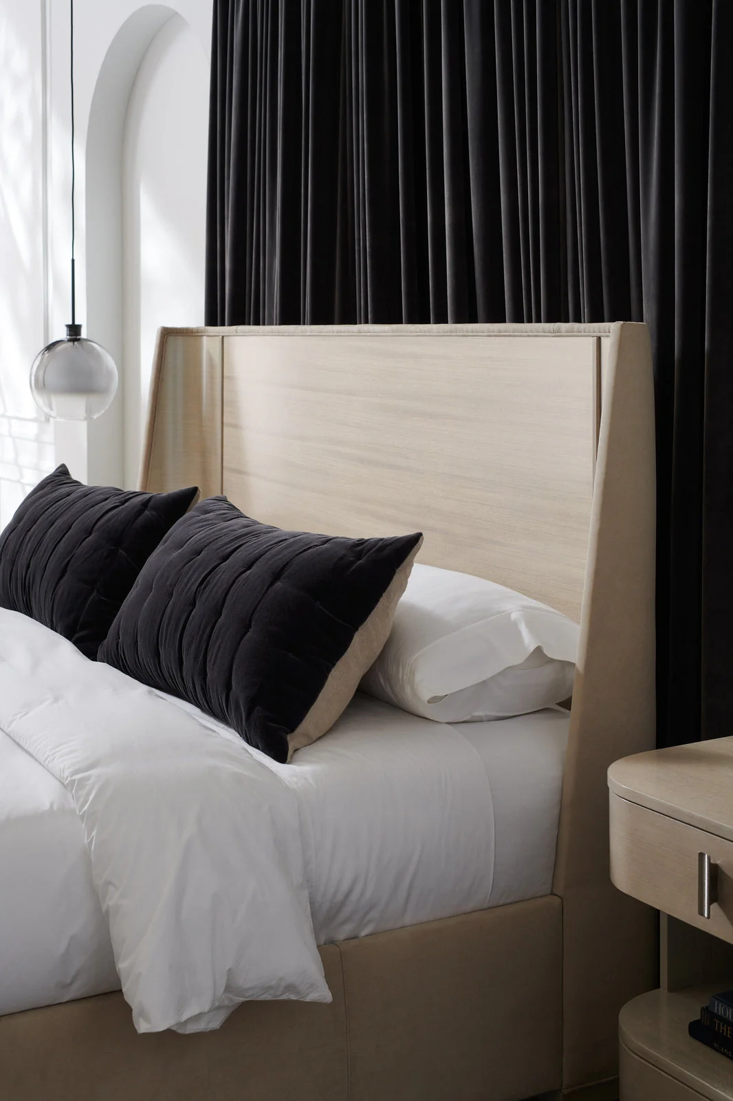 Caracole Modern La Moda Da Vita Open Nightstand - Image 4