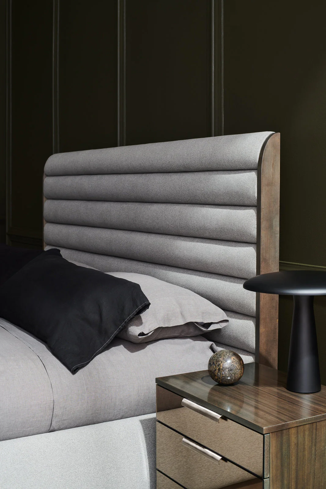 Caracole Modern La Moda Uph King Panel Bed - Image 11