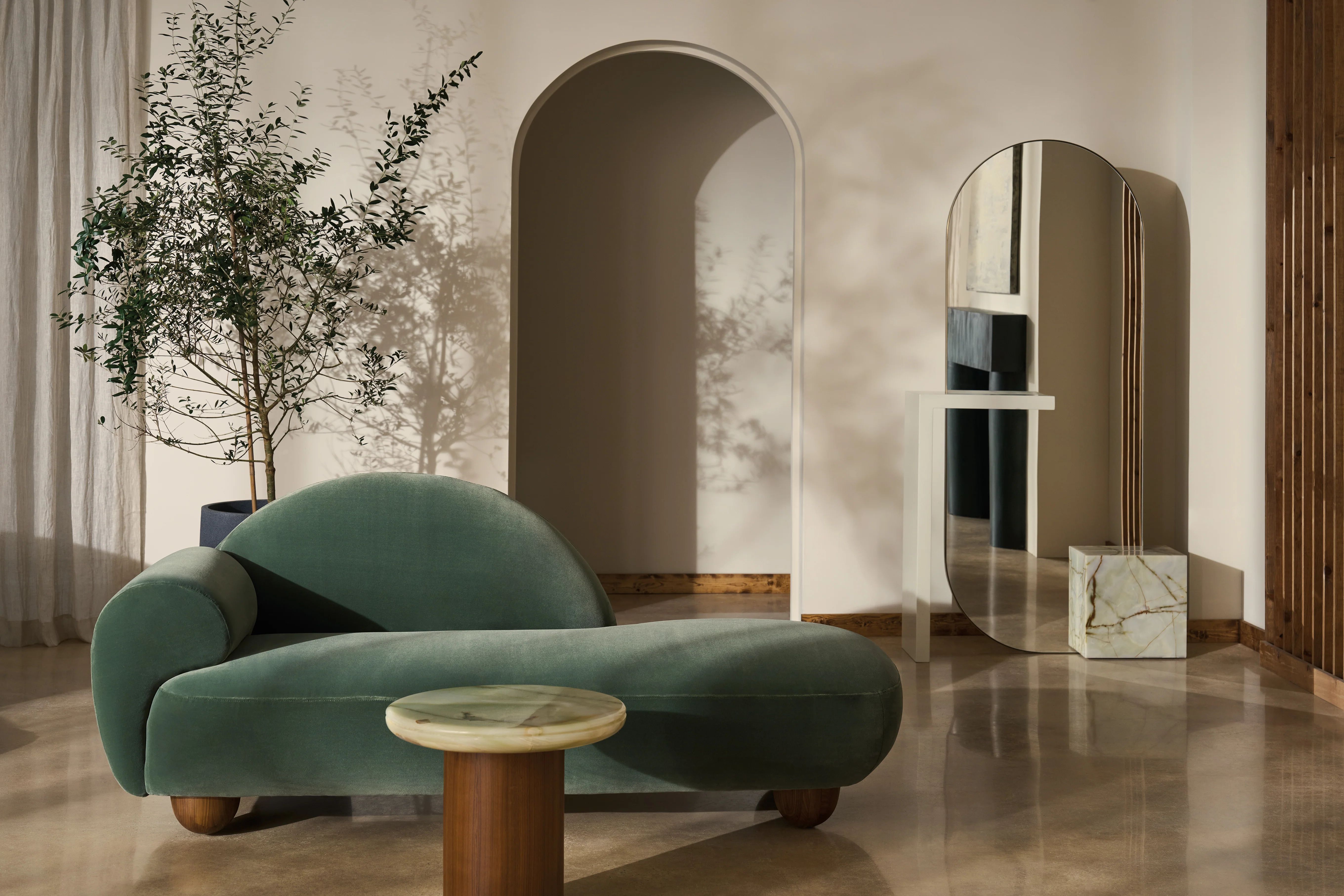 Caracole Modern Resort Cape Verde Accent Table - Image 4