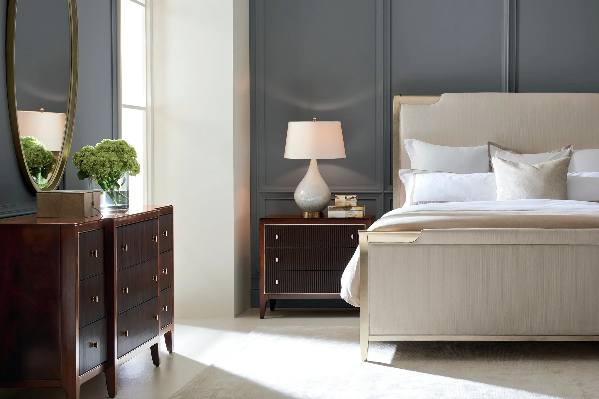 Caracole Nite in Shining Armor Bed - King Clearance - Image 3