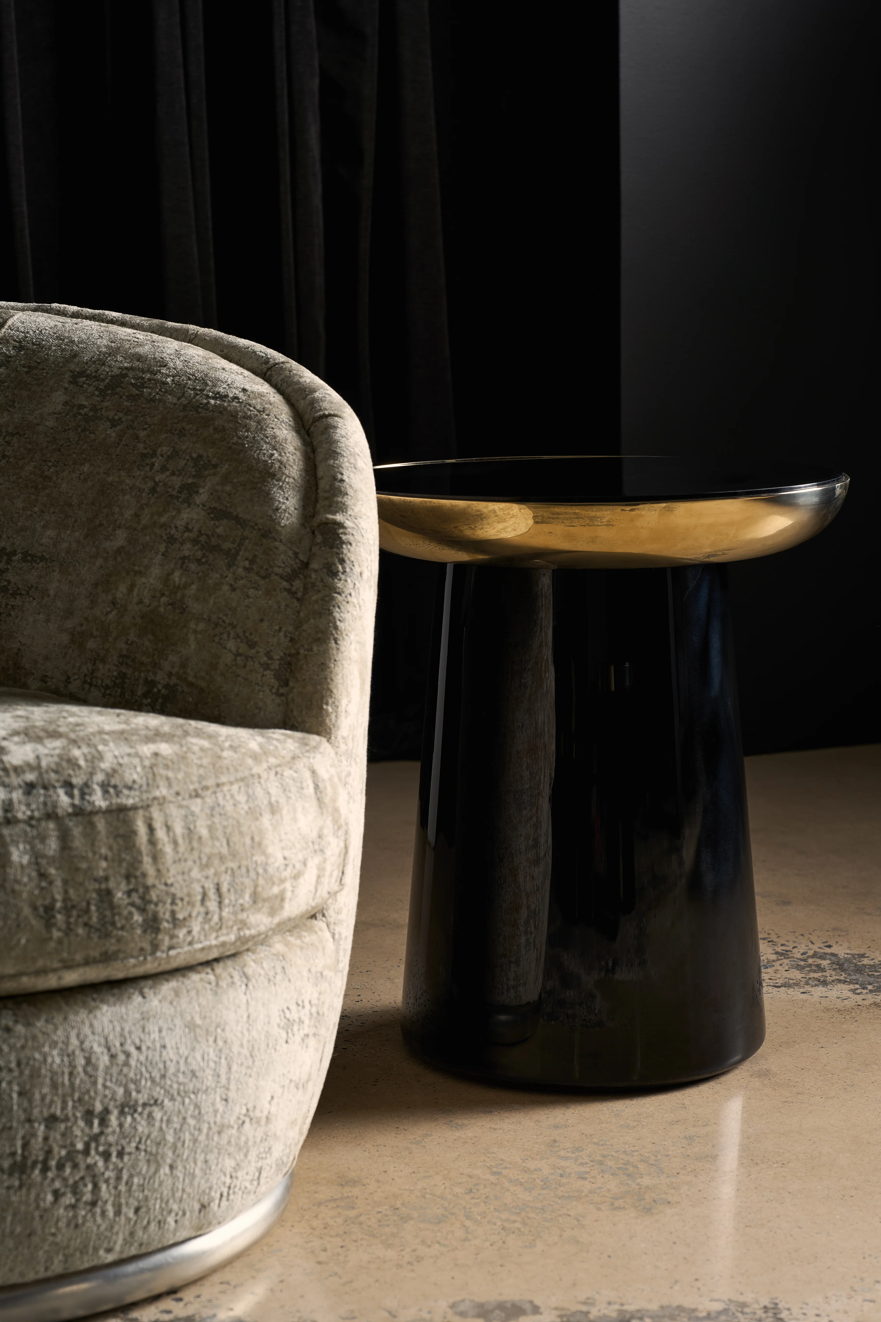 Caracole Signature Debut Nebula Sofa INV - Image 6