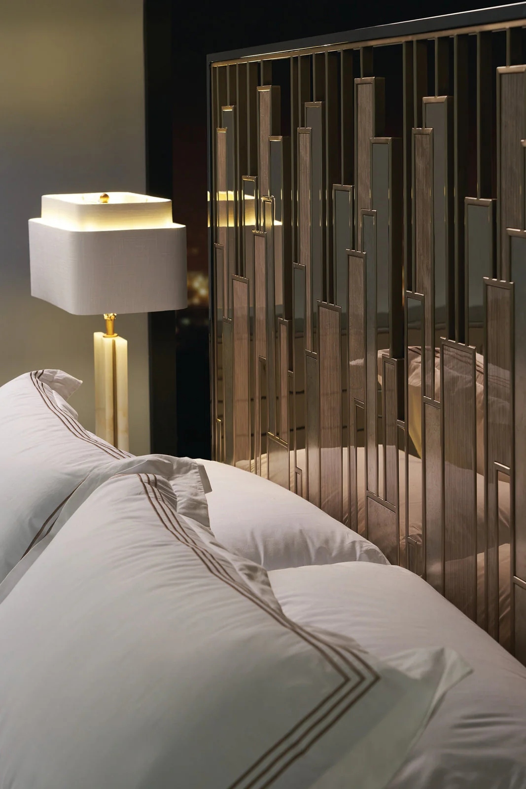 Caracole Signature Metropolitan Cityscape King Bed INV - Image 3