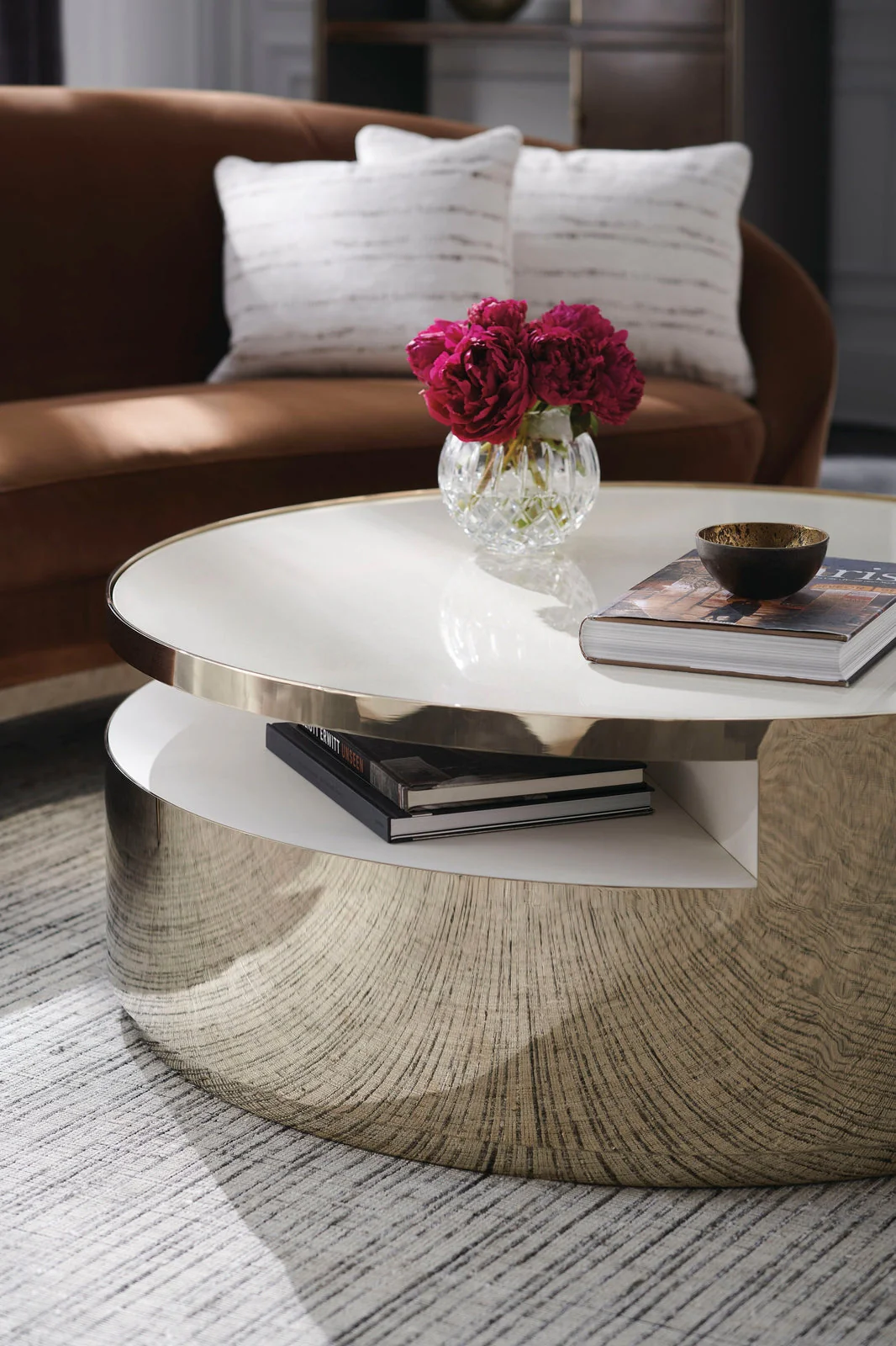 Caracole Signature Metropolitan Main Event Sofa INV - Image 5
