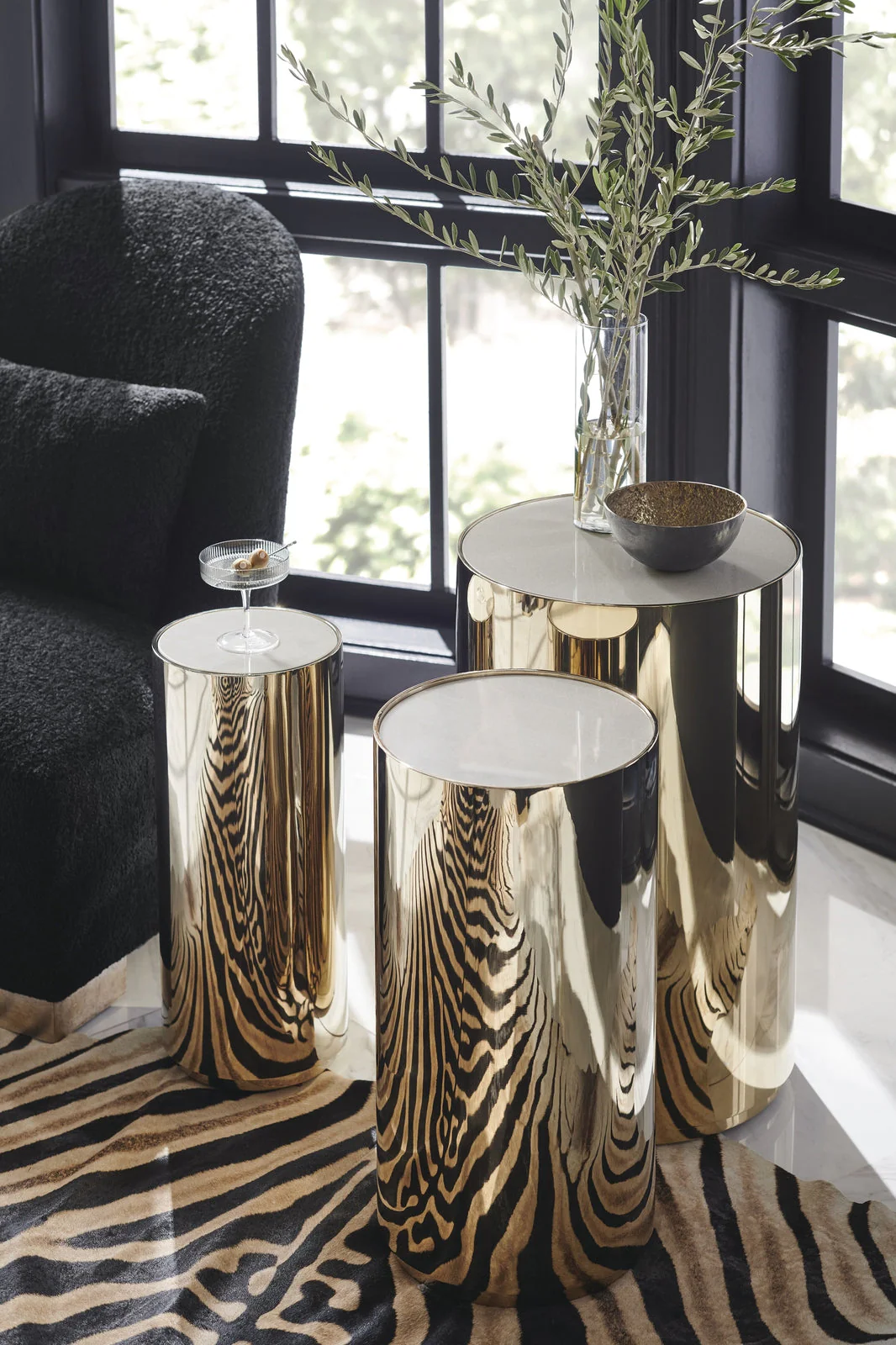 Caracole Signature Metropolitan Round About-Short Accent Table INV - Image 2