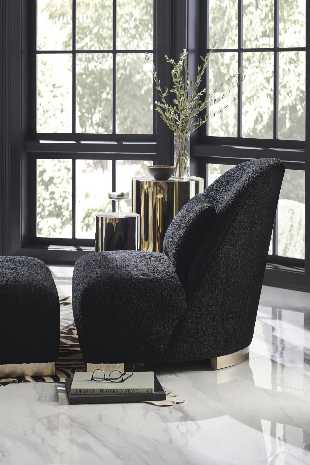 Caracole Signature Metropolitan Round About-Short Accent Table INV - Image 5