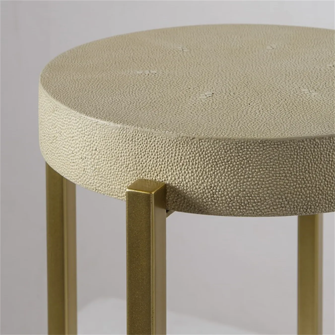 Century Furniture Monarch Kendall Round Accent Table - Image 5