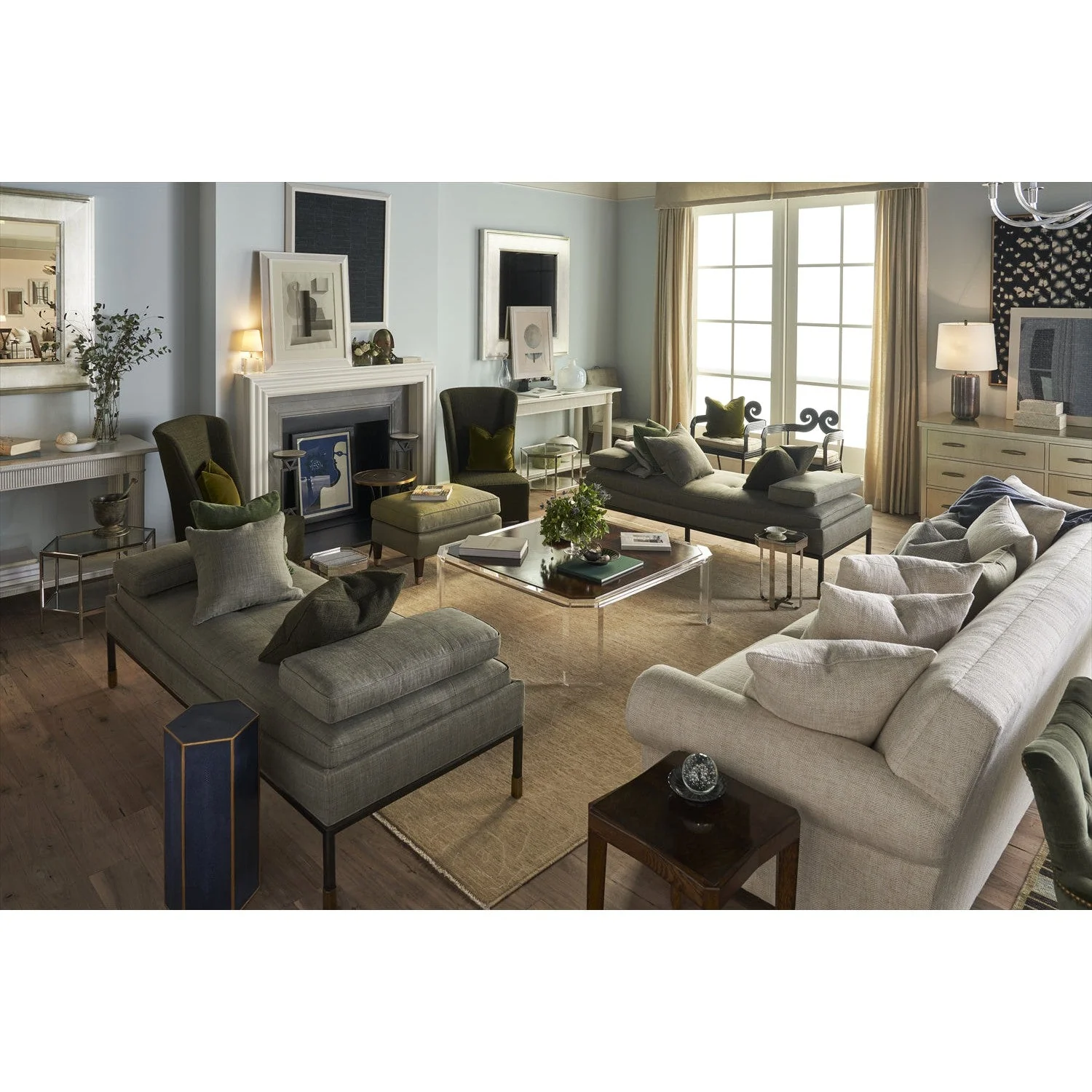 Century Furniture Truly Gallery Tray Side Table - Image 2
