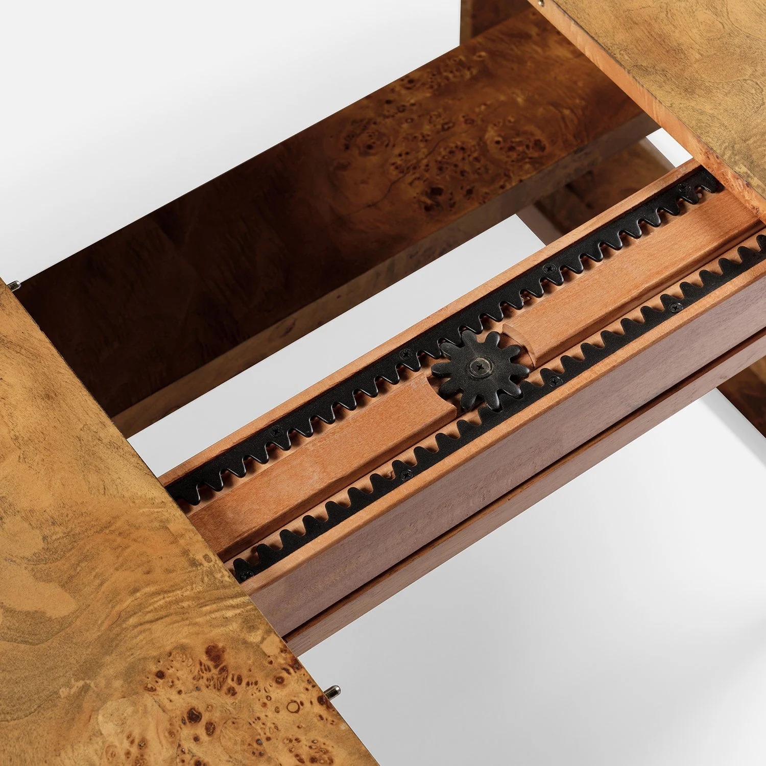 Dariel Extension Dining Table - Image 10