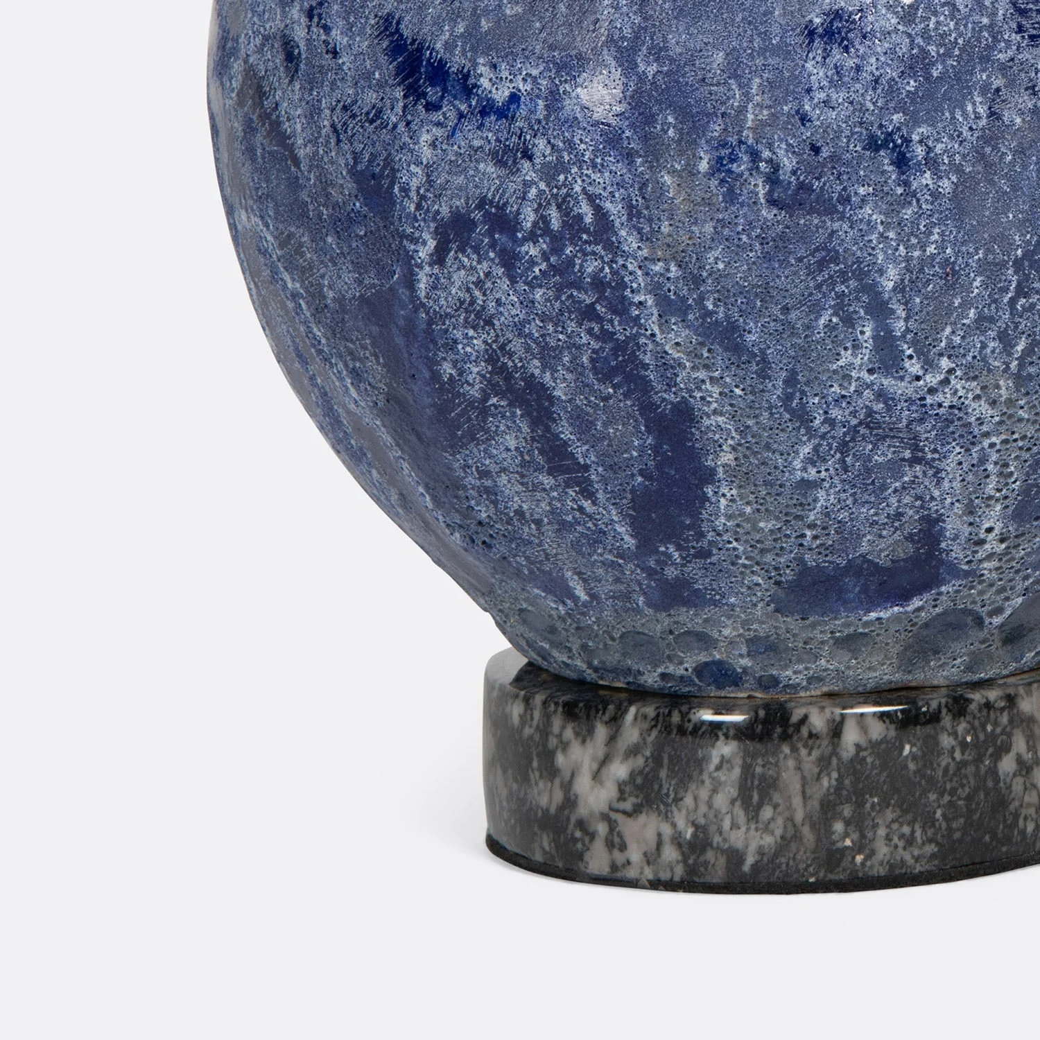 Elian Table Lamp - Image 4