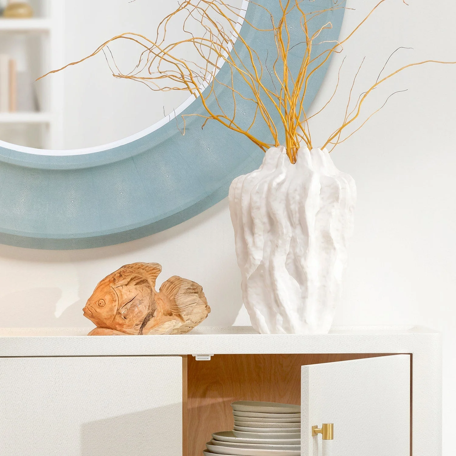 Enriku Resin Vase - Image 8