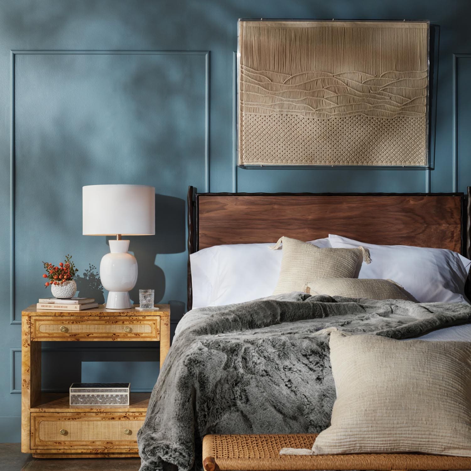 Fausta Table Lamp - Image 7