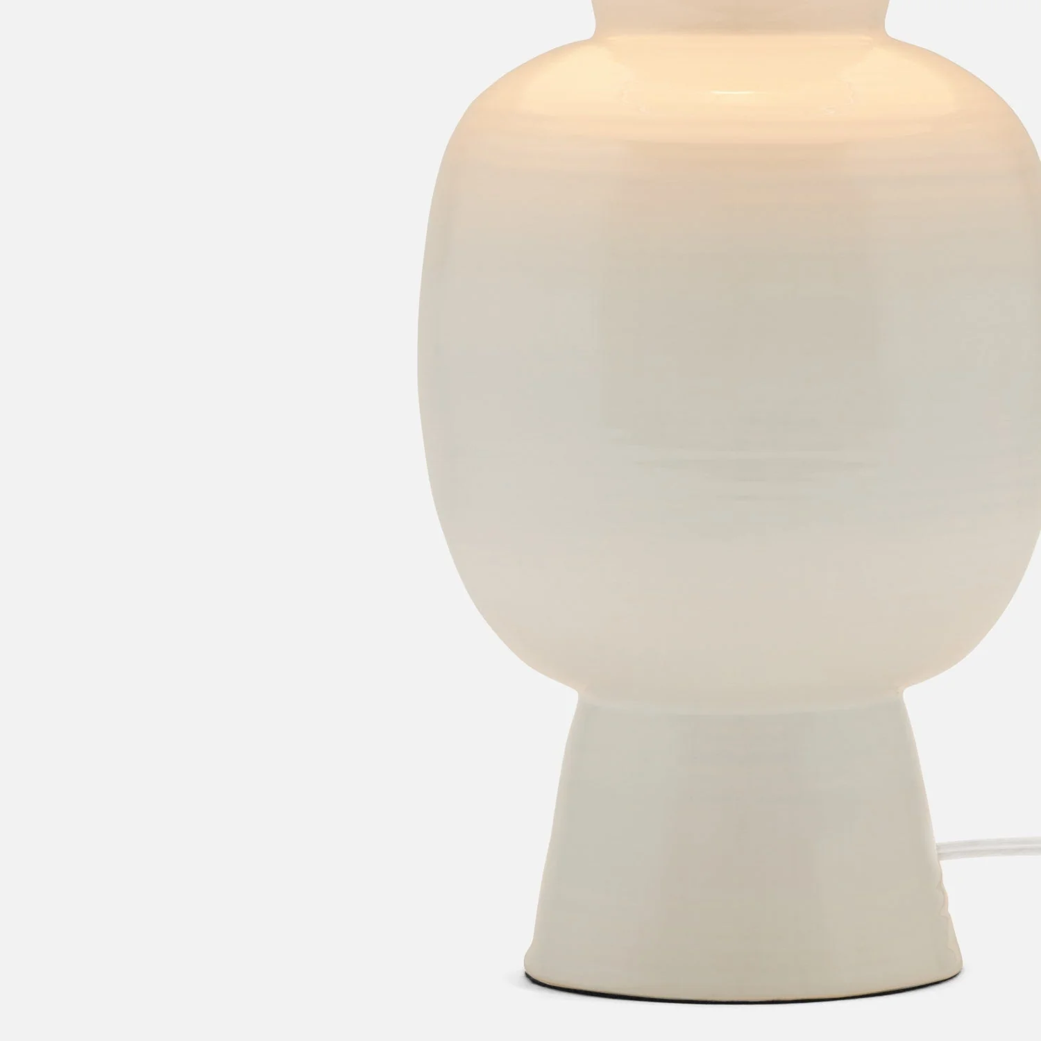 Fausta Table Lamp - Image 9